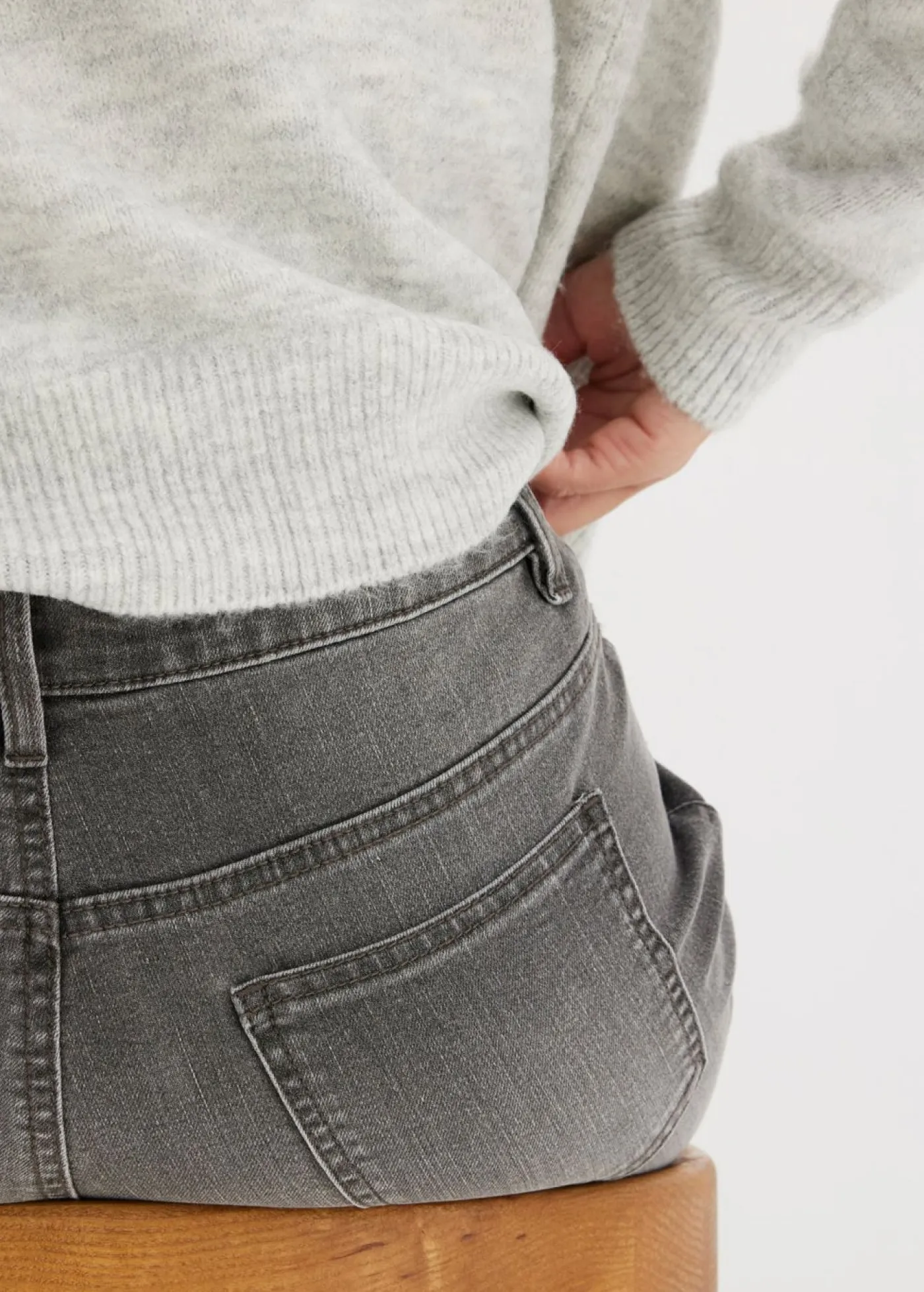 bonprix bonprix Vaqueros>Vaqueros de pernera ancha, mid waist, elástico denim gris