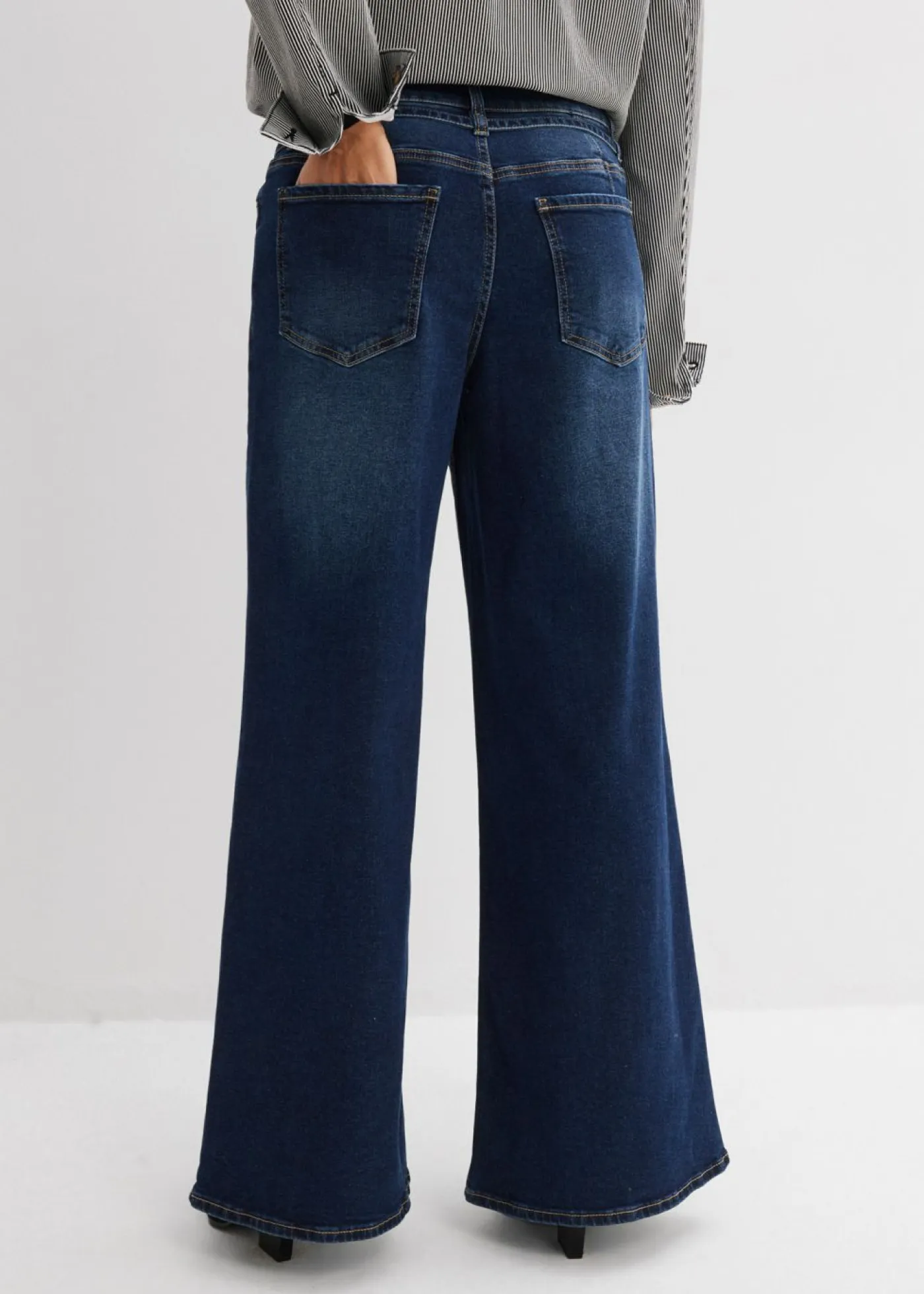 bonprix bonprix Tallas Pequeñas>Vaqueros de pernera ancha, mid waist azul oscuro denim usado