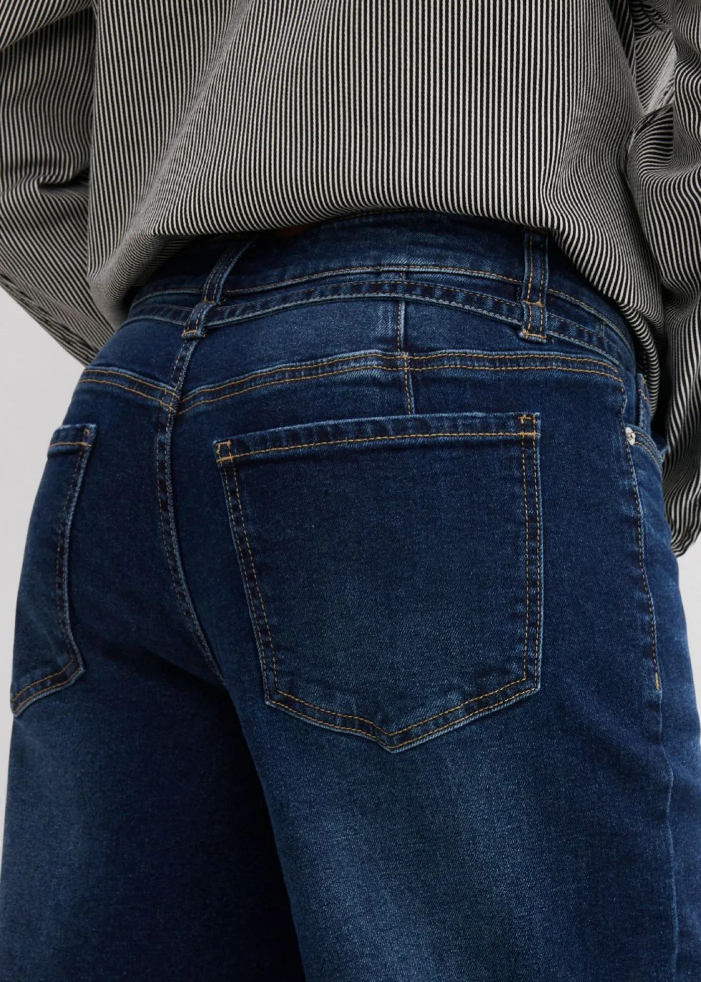 bonprix bonprix Tallas Pequeñas>Vaqueros de pernera ancha, mid waist azul oscuro denim usado