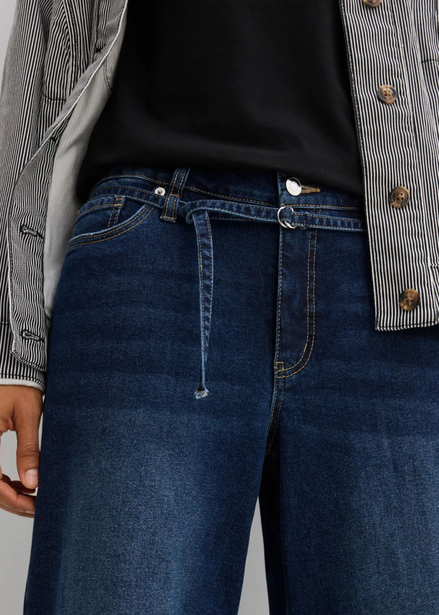 bonprix bonprix Tallas Pequeñas>Vaqueros de pernera ancha, mid waist azul oscuro denim usado