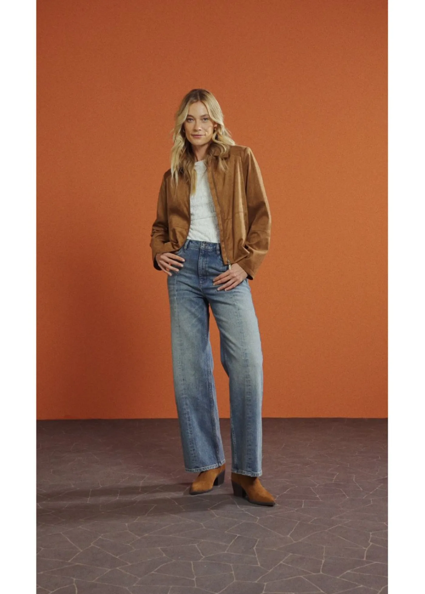 bonprix bonprix Vaqueros>Vaqueros elásticos con corte holgado, talle alto y diseño recto azul claro denim usado