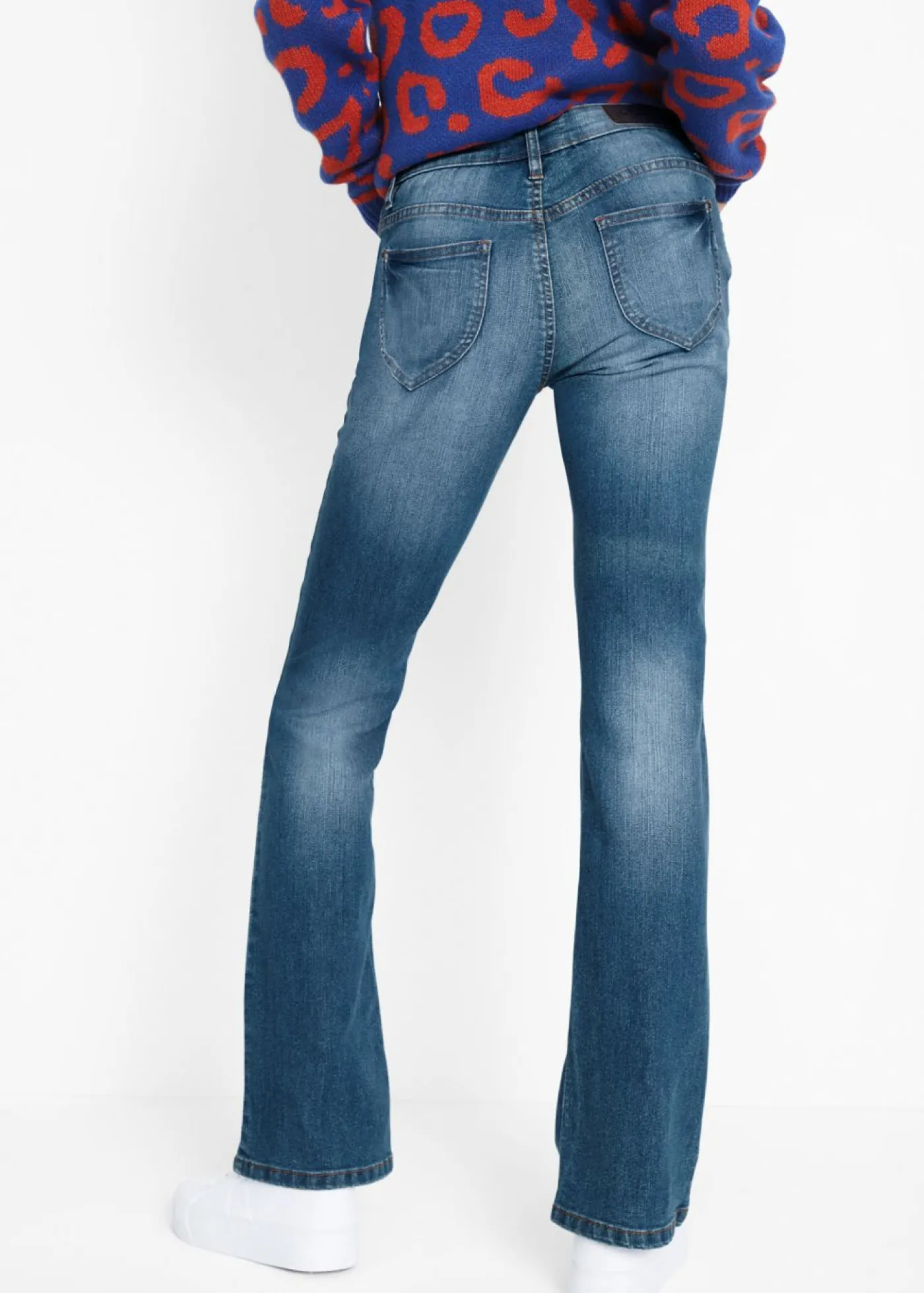 bonprix bonprix Vaqueros>Vaqueros elásticos con corte bootcut y talle medio Azul desgastado