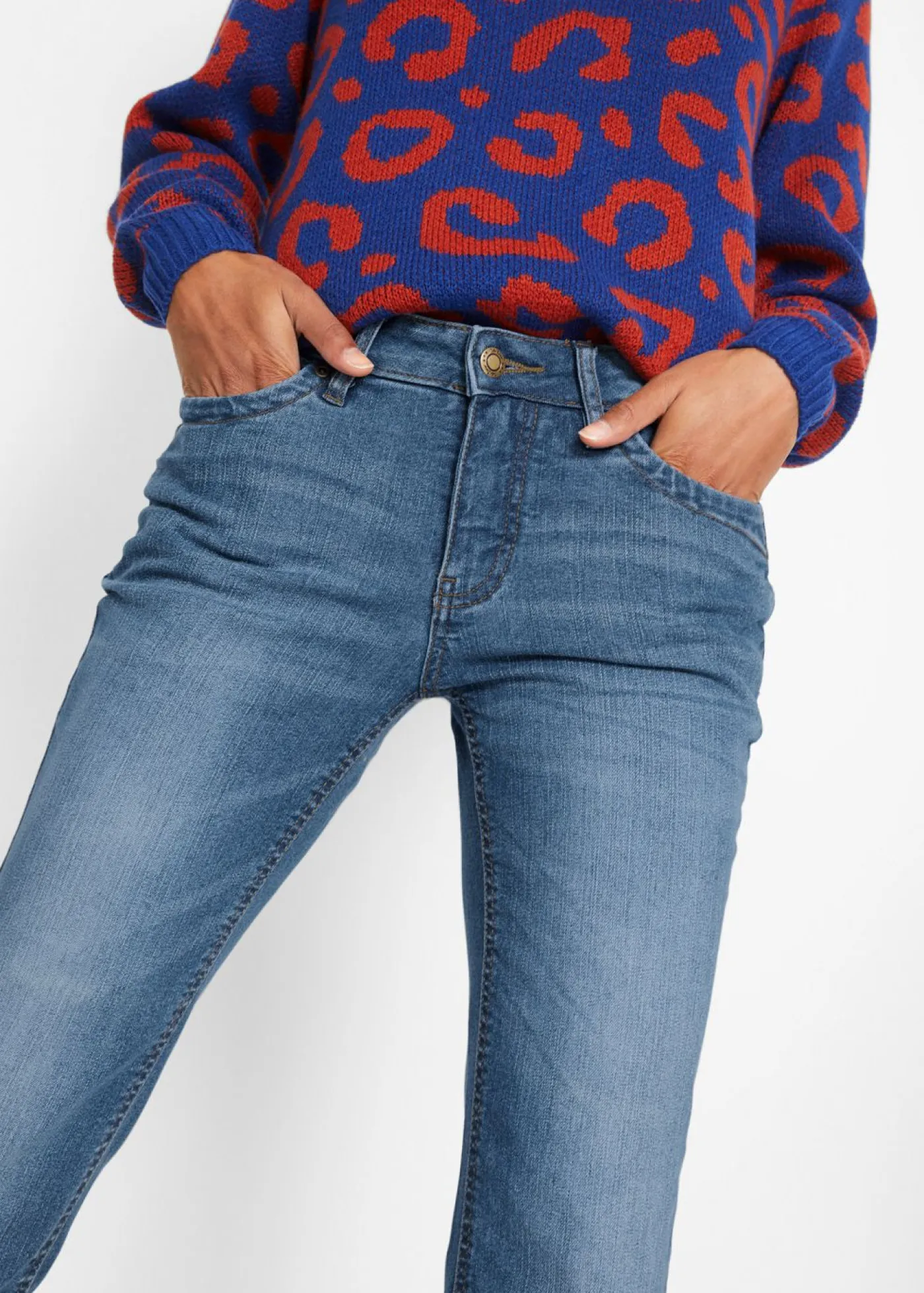 bonprix bonprix Vaqueros>Vaqueros elásticos con corte bootcut y talle medio Azul desgastado