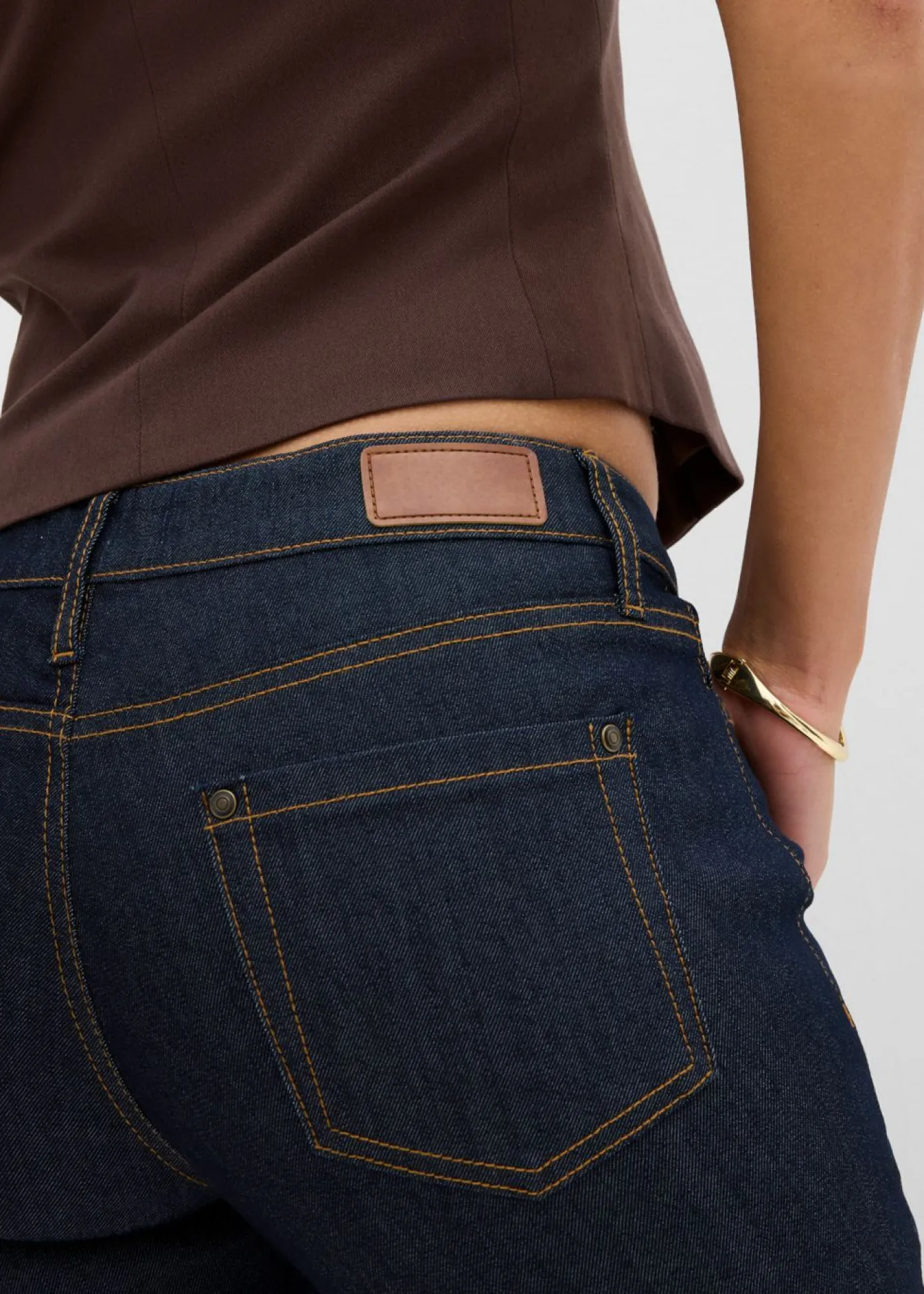 bonprix bonprix Vaqueros|Tallas Pequeñas>Vaqueros elásticos con corte bootcut y talle medio Denim azul almirante sin lavar