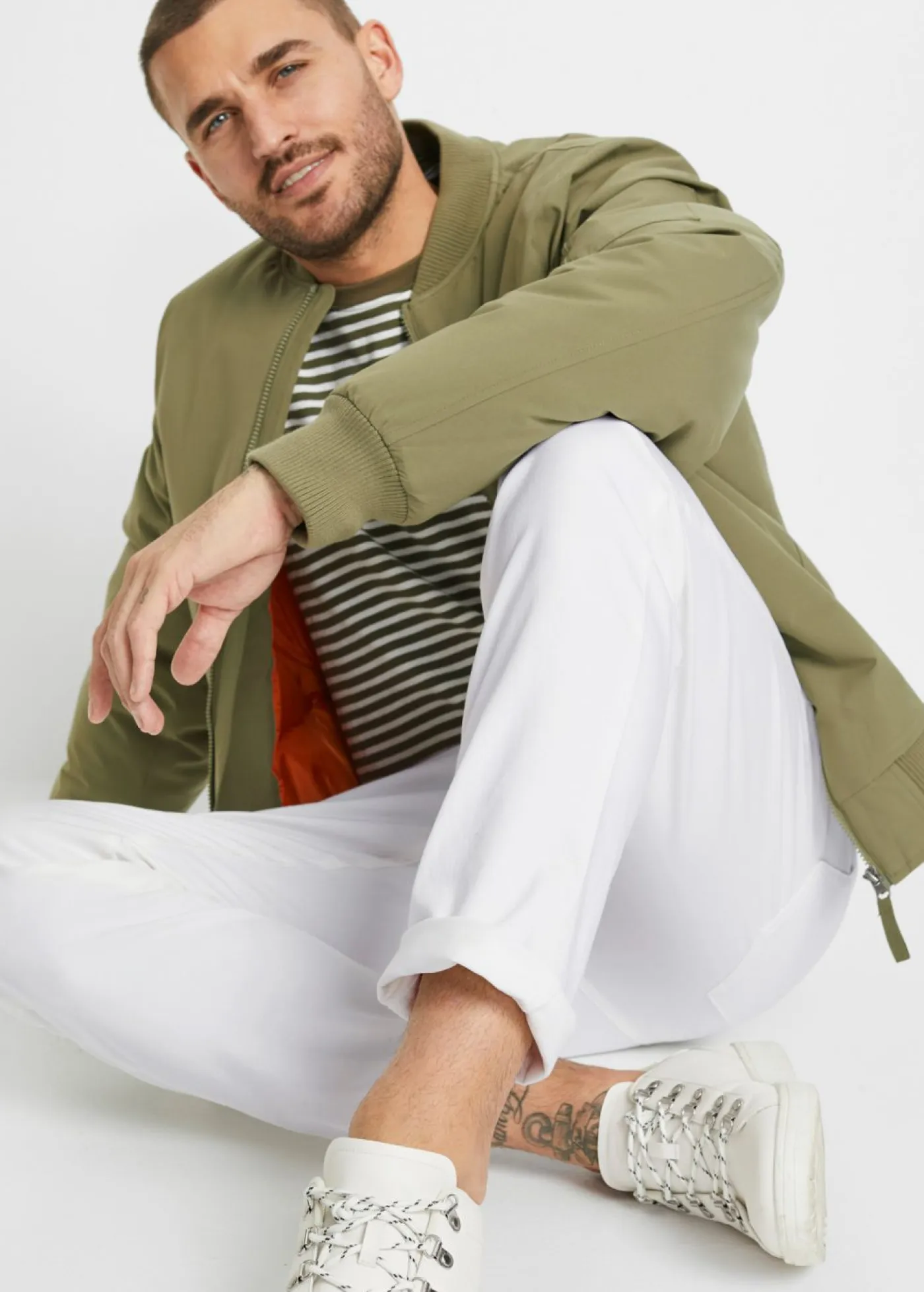 bonprix bonprix Vaqueros|Novedades>Vaqueros elásticos de corte clásico y tapered Blanco