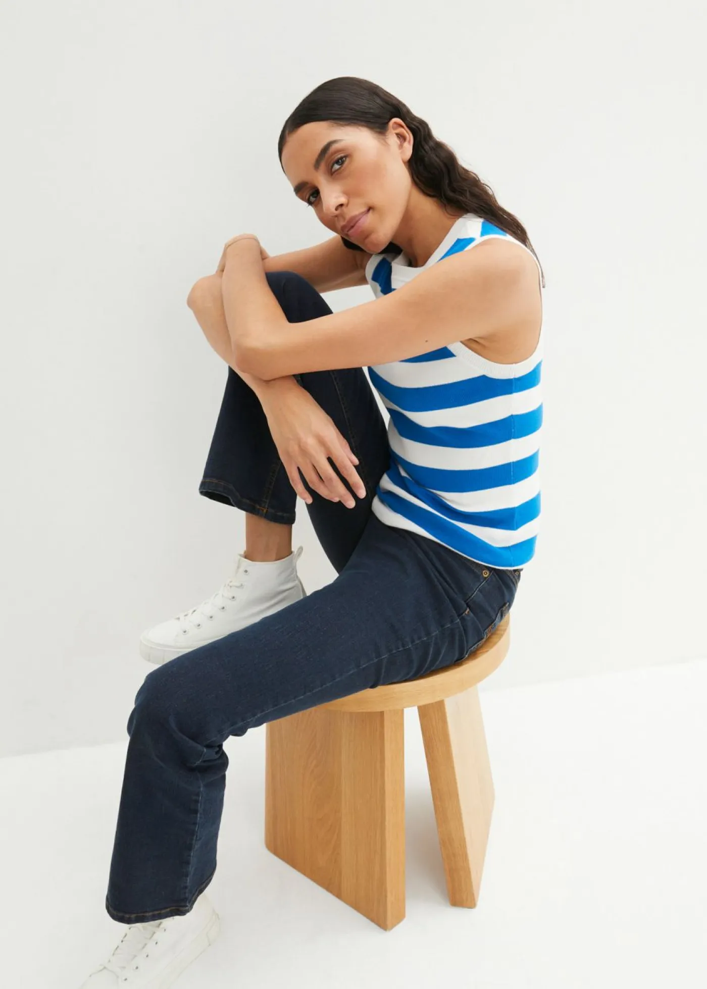 Mujer bonprix bonprix Vaqueros elásticos de talle alto con corte bootcut