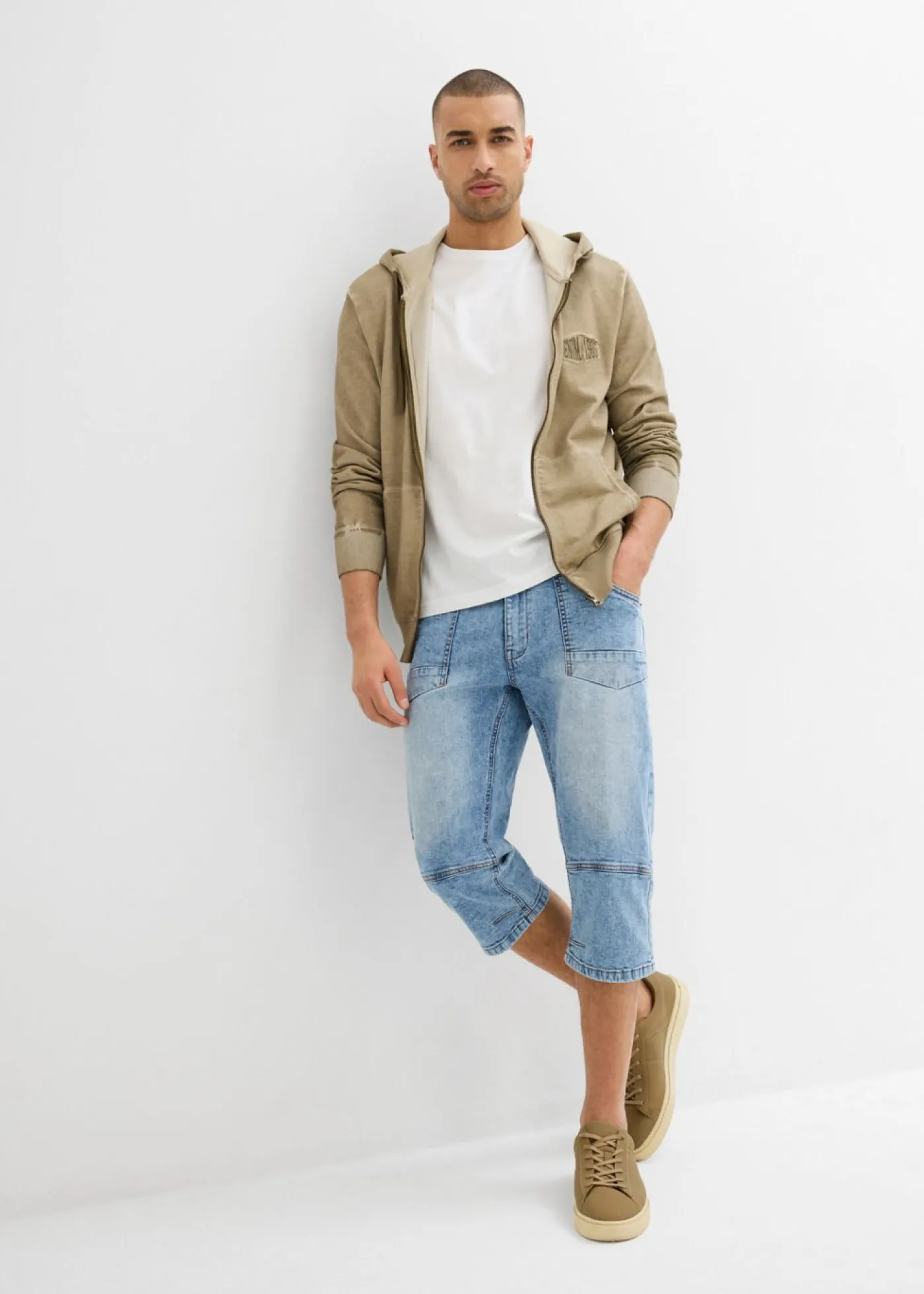 bonprix bonprix Vaqueros>Vaqueros elásticos, regular, de largo 3/4, straight Denim claro