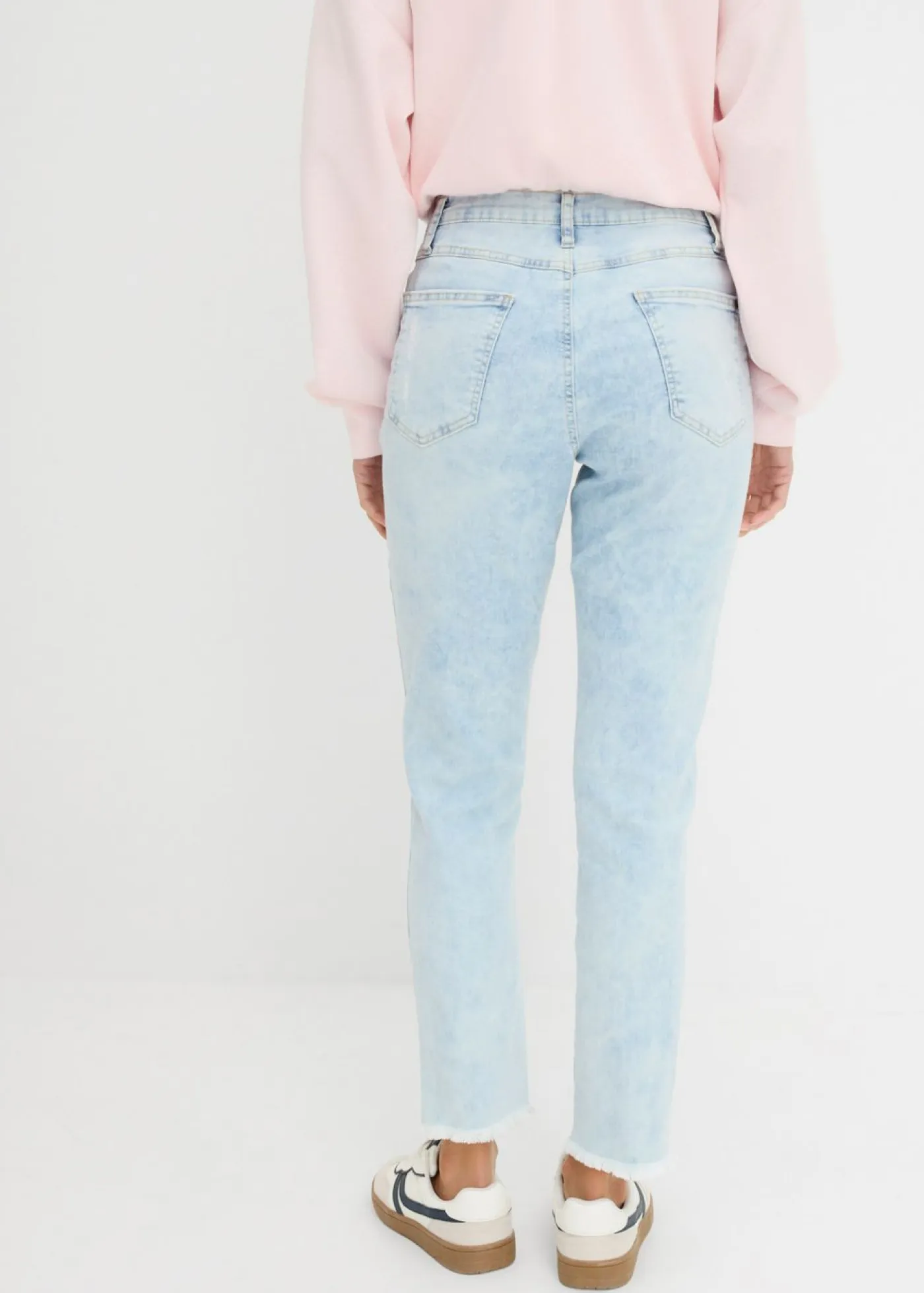 bonprix bonprix Vaqueros>Vaqueros mom, high waist, con efecto roto Azul usado