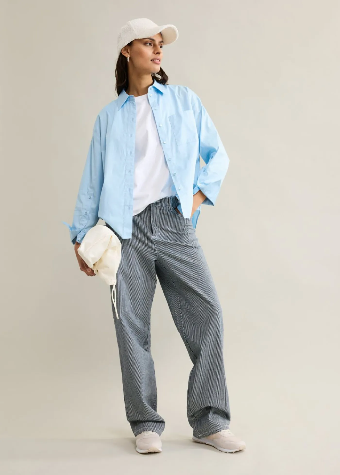 bonprix bonprix Vaqueros>Vaqueros rectos con corte holgado, talle alto y diseño de rayas denim intenso-blanco con rayas