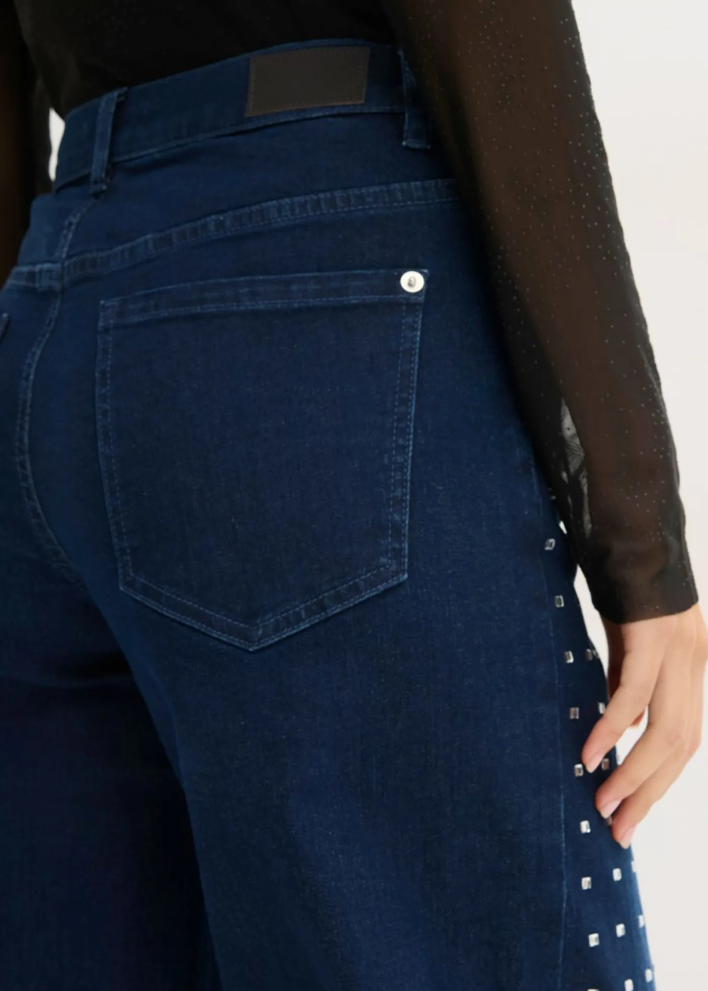 bonprix bonprix Vaqueros>Vaqueros rectos de talle medio con aplicación de piedras brillantes Denim metalizado