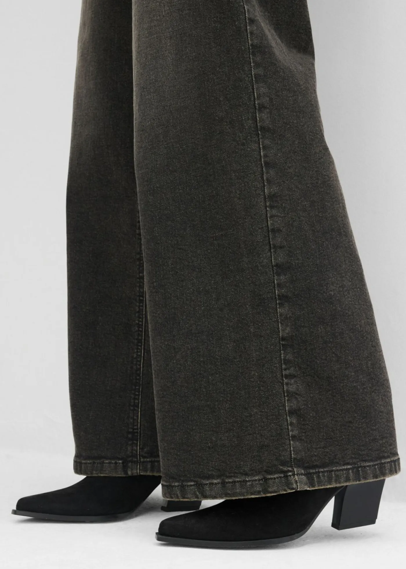 bonprix bonprix Vaqueros|Novedades>Vaqueros rectos holgados de talle alto negro denim-beige-kaki usado