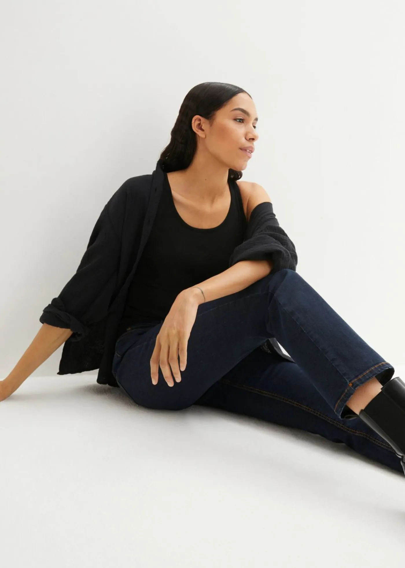 bonprix bonprix Tallas Pequeñas>Vaqueros straight, mid waist, elásticos Azul marino