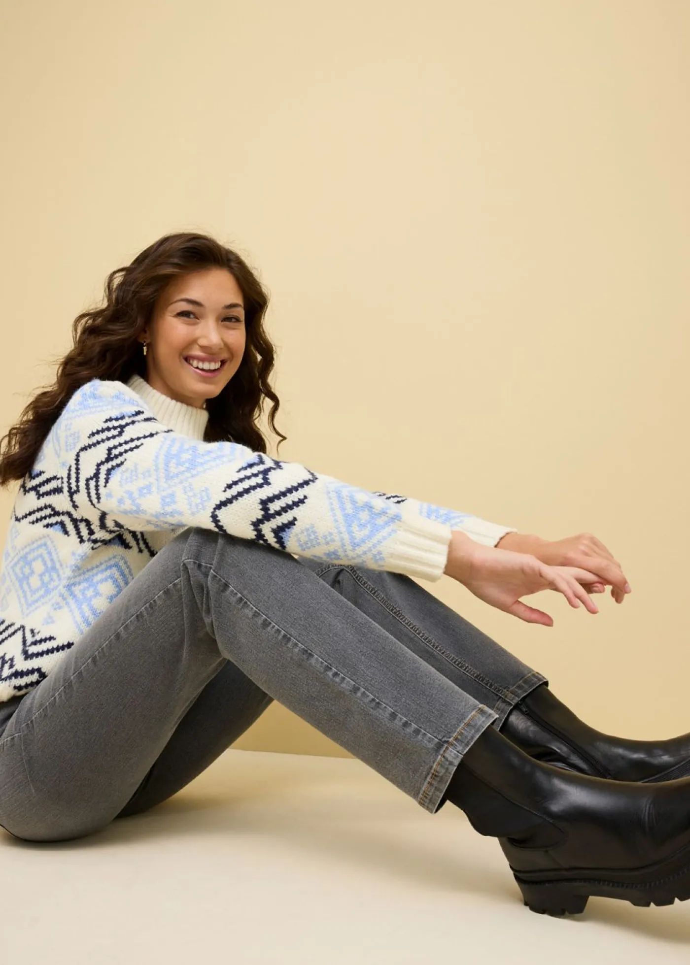 bonprix bonprix Tallas Pequeñas|Novedades>Vaqueros straight, mid waist, elásticos gris-desgastado