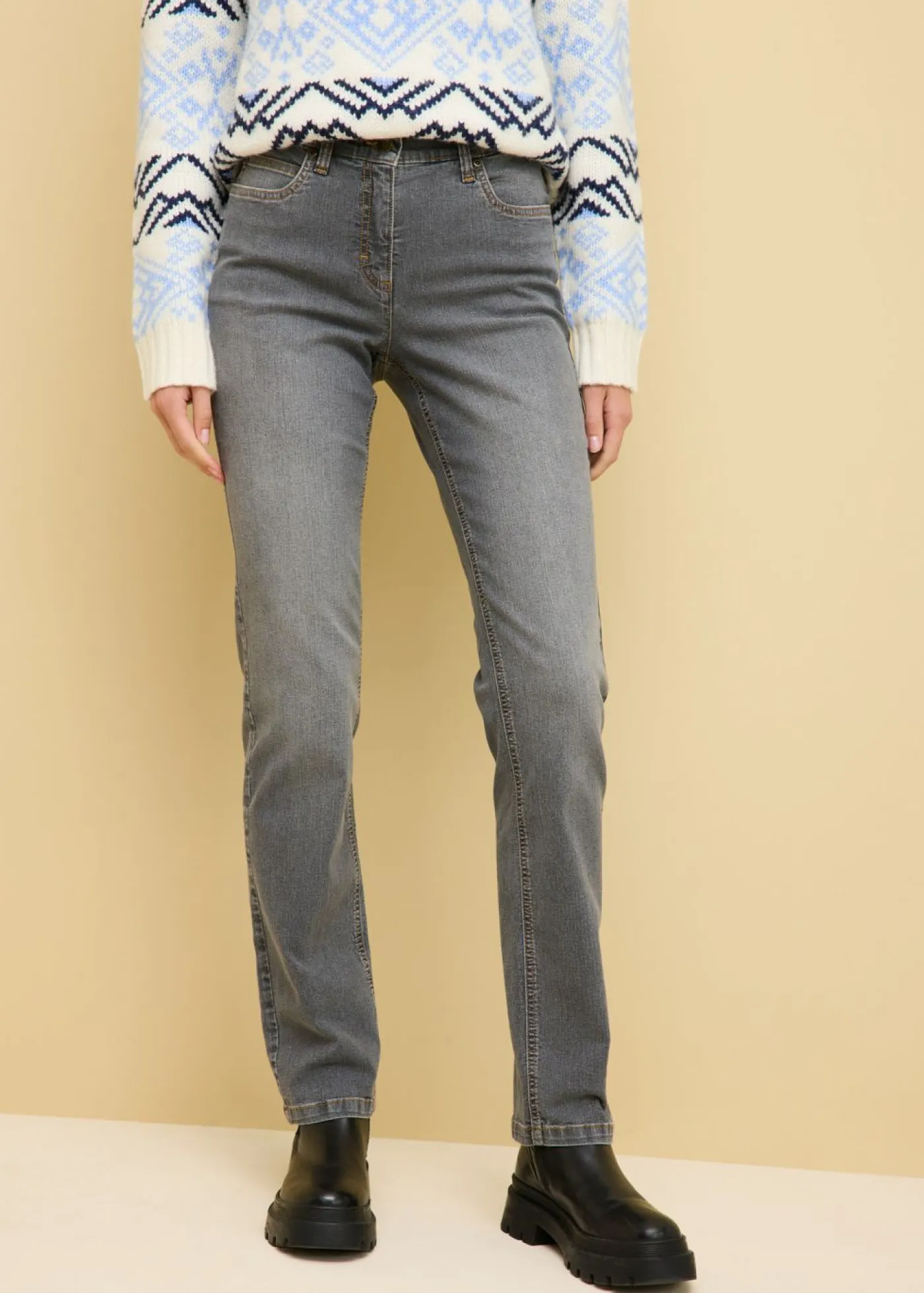 bonprix bonprix Tallas Pequeñas|Novedades>Vaqueros straight, mid waist, elásticos gris-desgastado