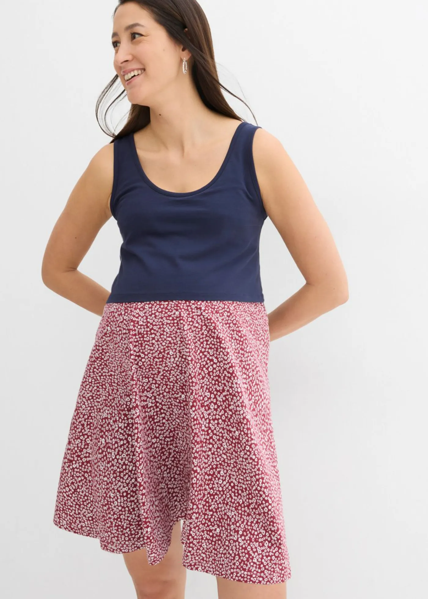 bonprix bonprix Premamá>Vestido 2 en 1premamá y de lactancia de punto de algodón orgánico azul marino-blanco-marrón rojizo con flores