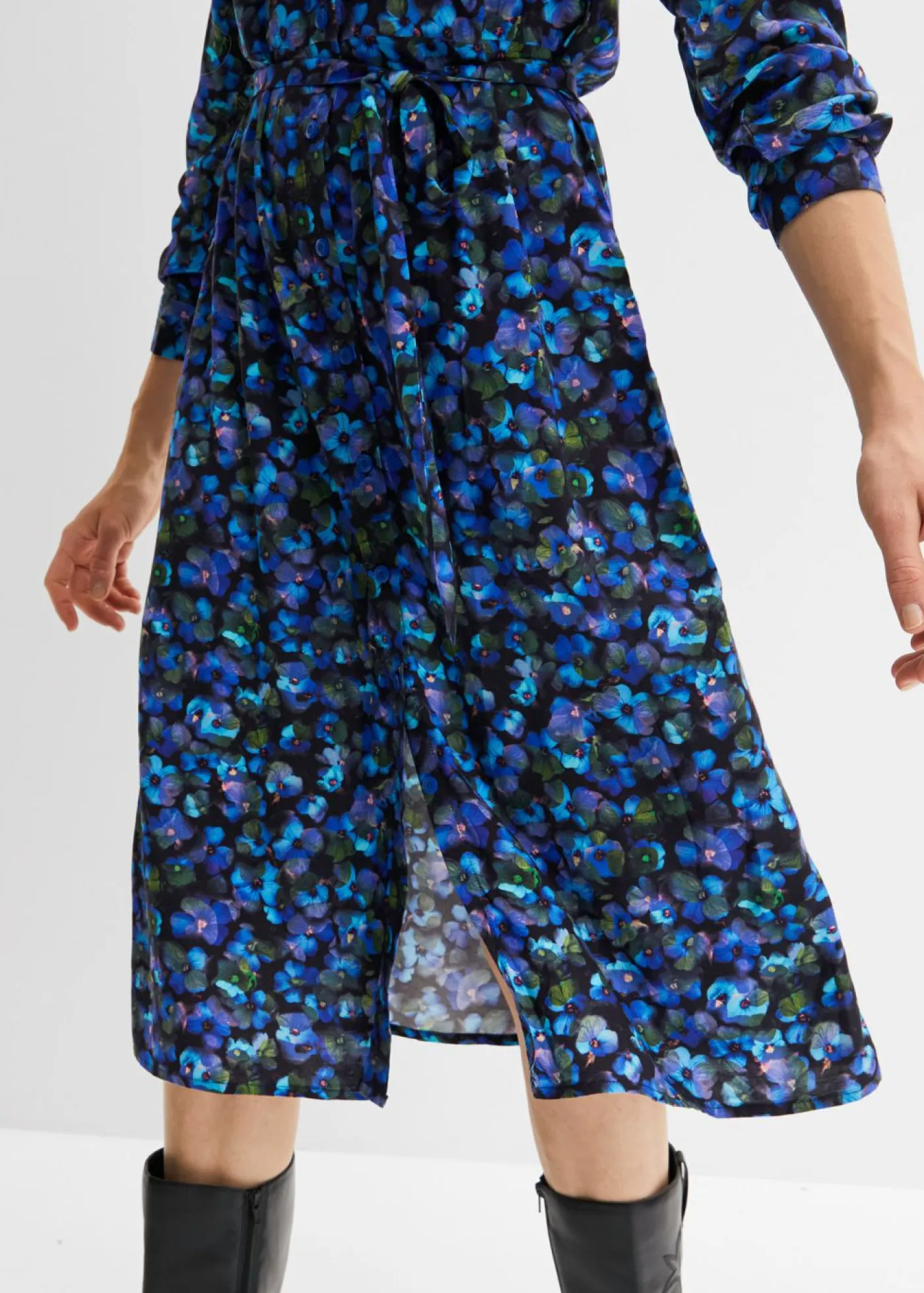 bonprix bonprix Vestidos>Vestido camisero verde oliva dorado/azul mar con flores