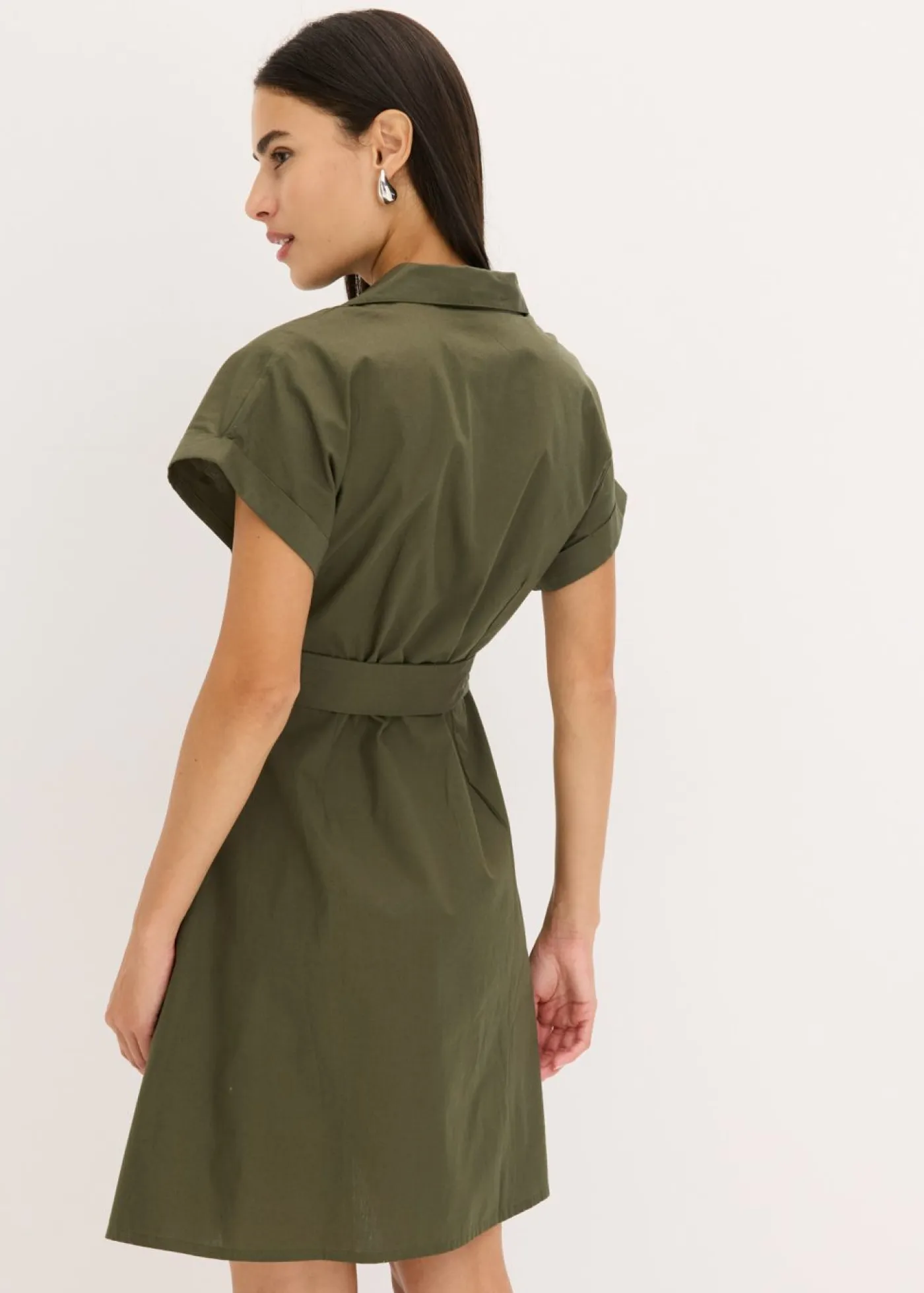bonprix bonprix Vestidos>Vestido camisero con cinturón Verde oliva oscuro