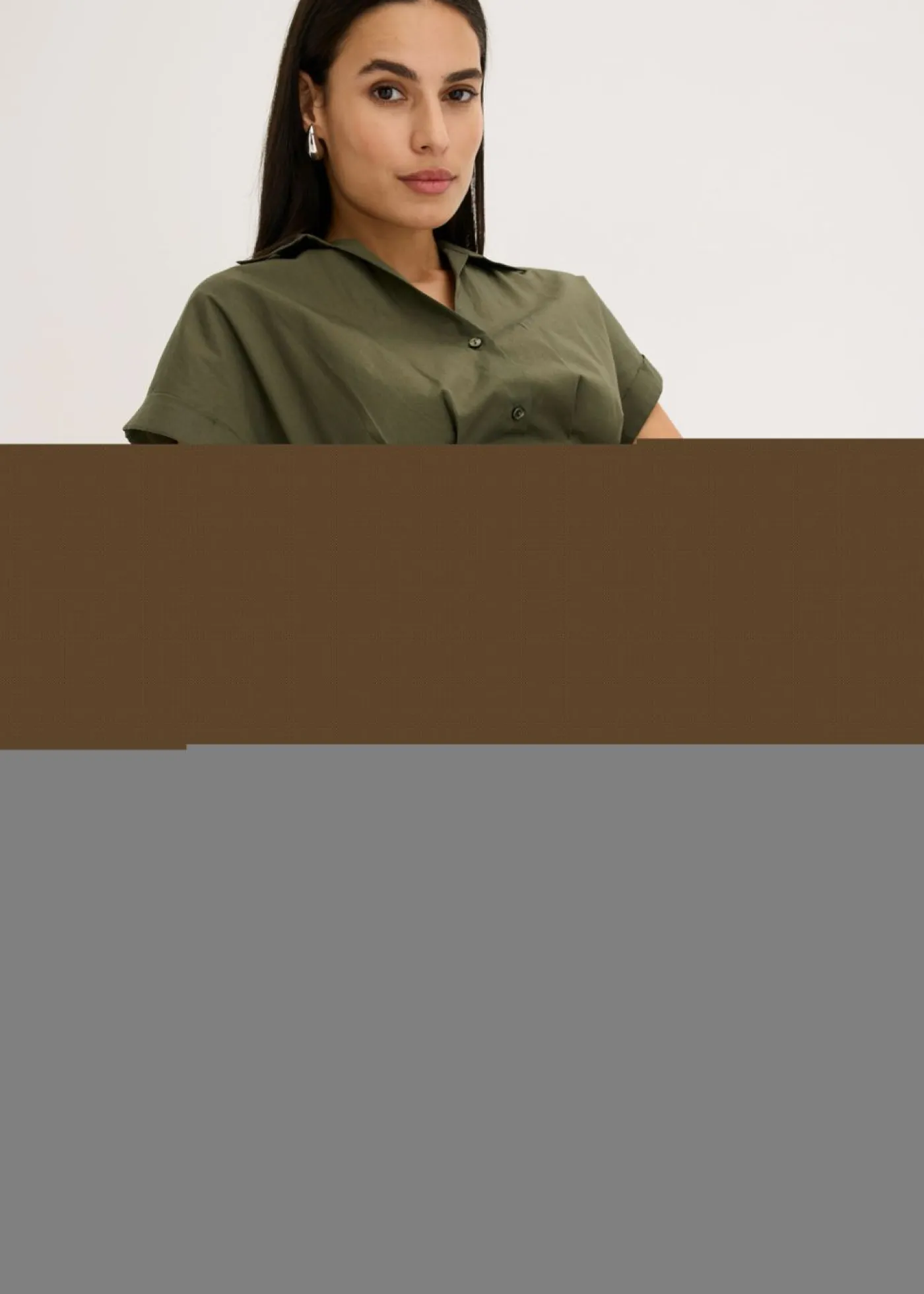 bonprix bonprix Vestidos>Vestido camisero con cinturón Verde oliva oscuro