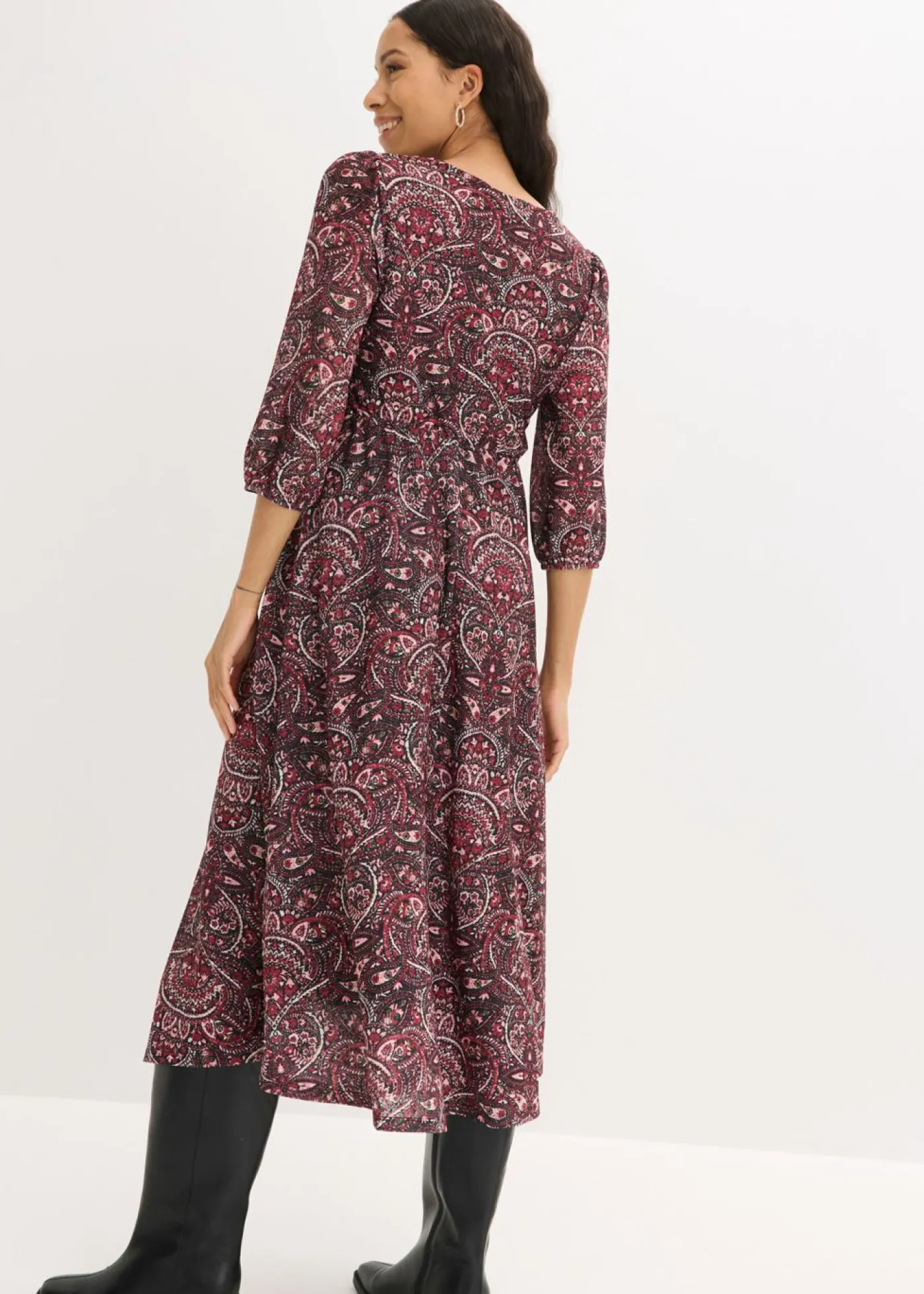 bonprix bonprix Vestidos>Vestido camisero con escote en V Negro-baya