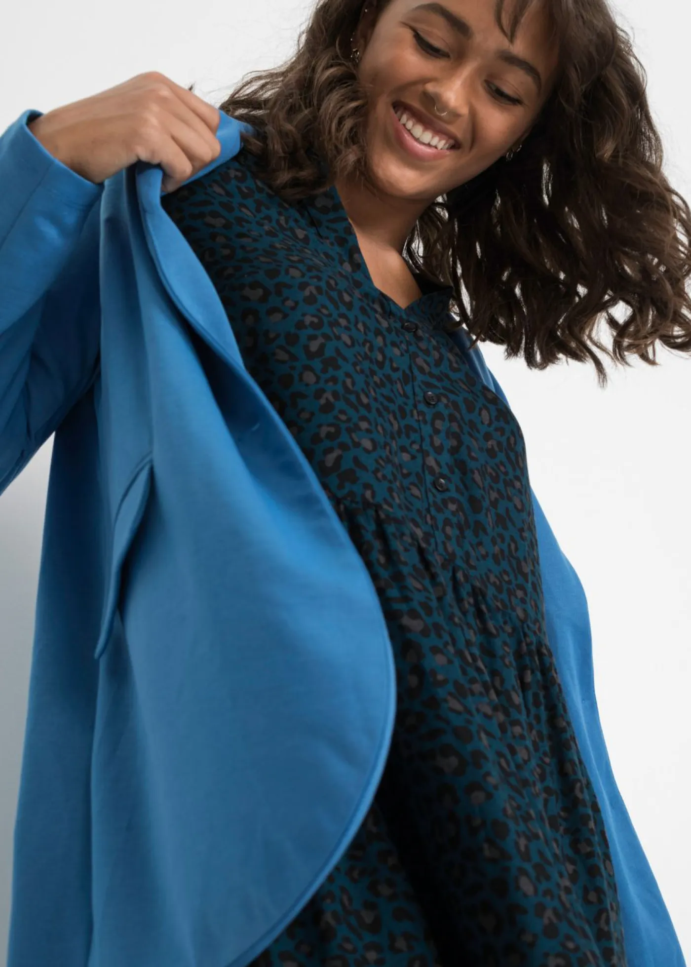 Mujer bonprix bonprix Vestido camisero con estampado de leopardo