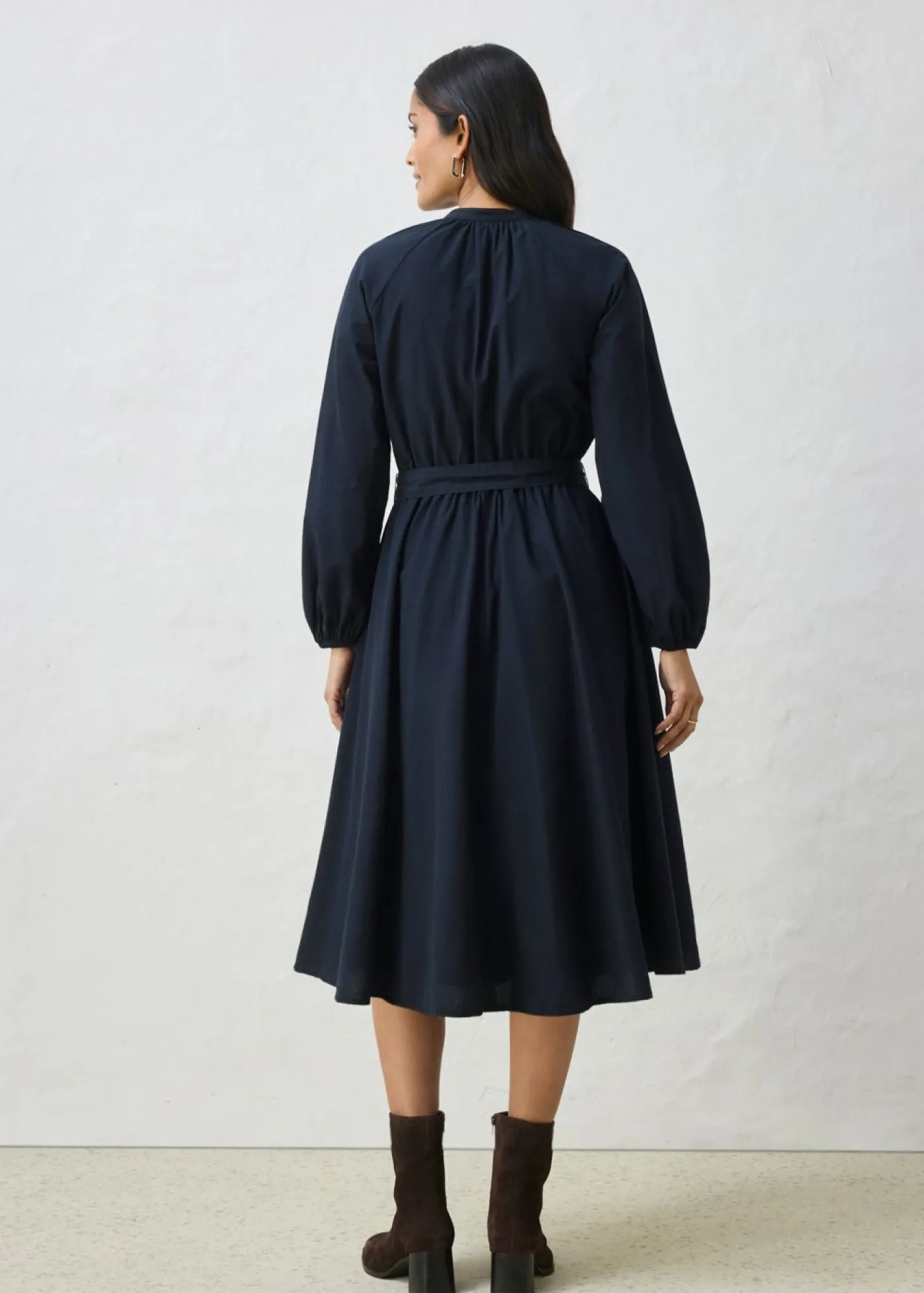 bonprix bonprix Premium|Vestidos>Vestido camisero con parte de seda y cinturón Negro