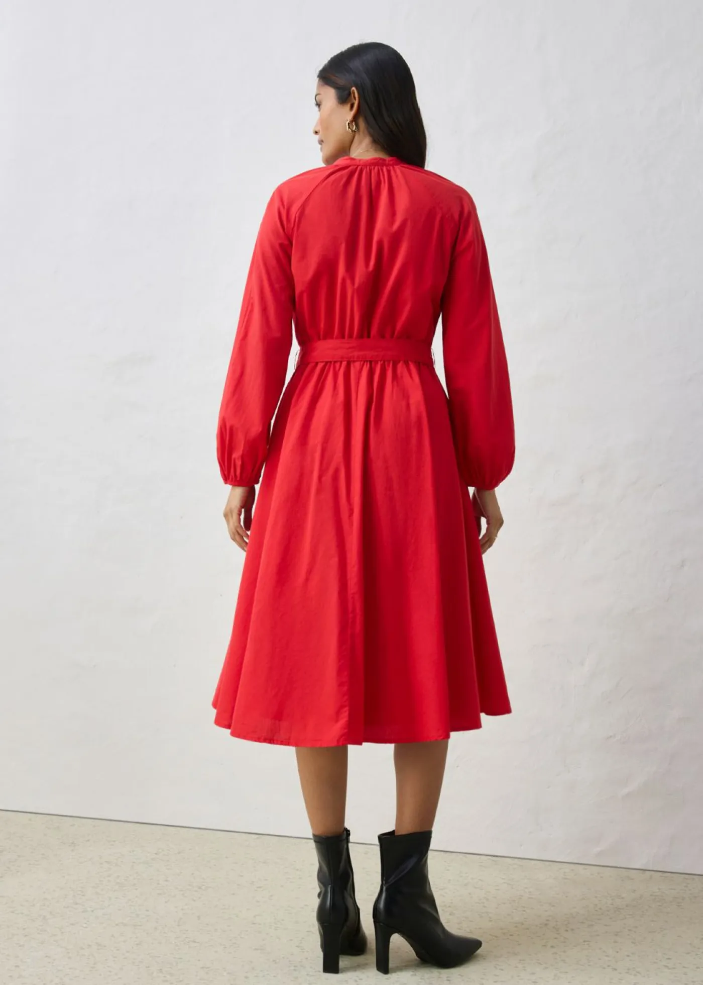 Mujer bonprix bonprix Vestido camisero con parte de seda y cinturón