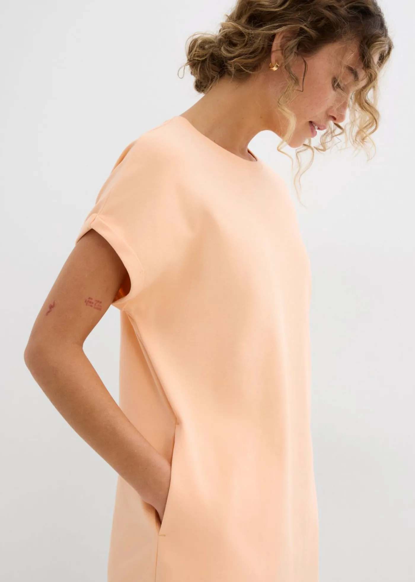 bonprix bonprix Básicos>Vestido camisero de tejido interlock resistente Melocotón