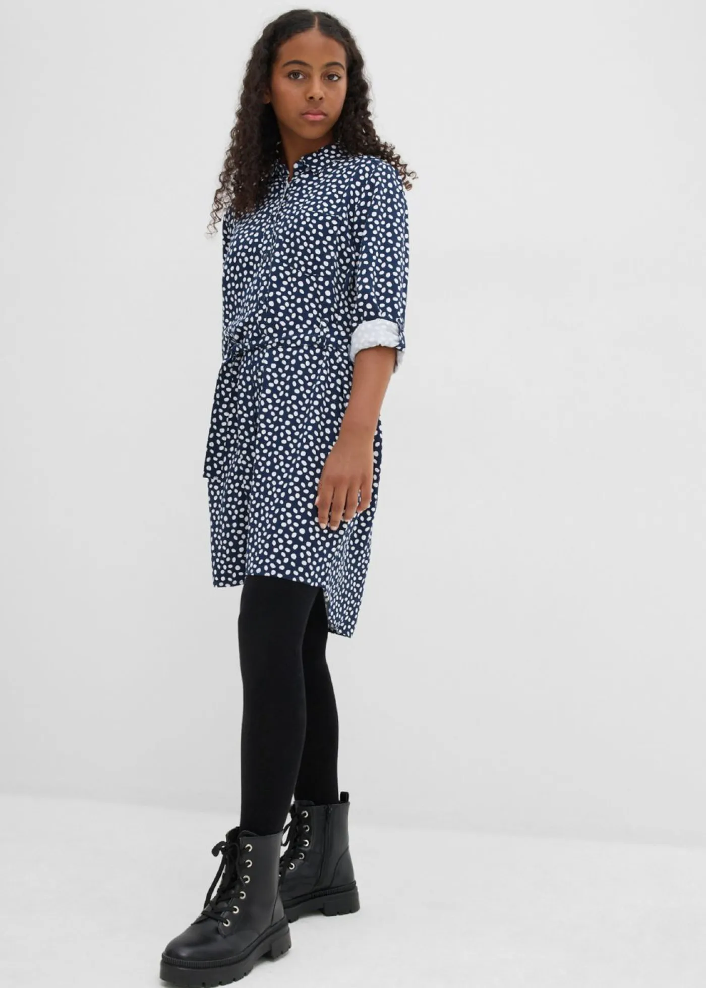 bonprix bonprix Ropa 9 A 16 Años·Vestidos Y Monos>Vestido camisero de viscosa fluida azul marino / blanco topos