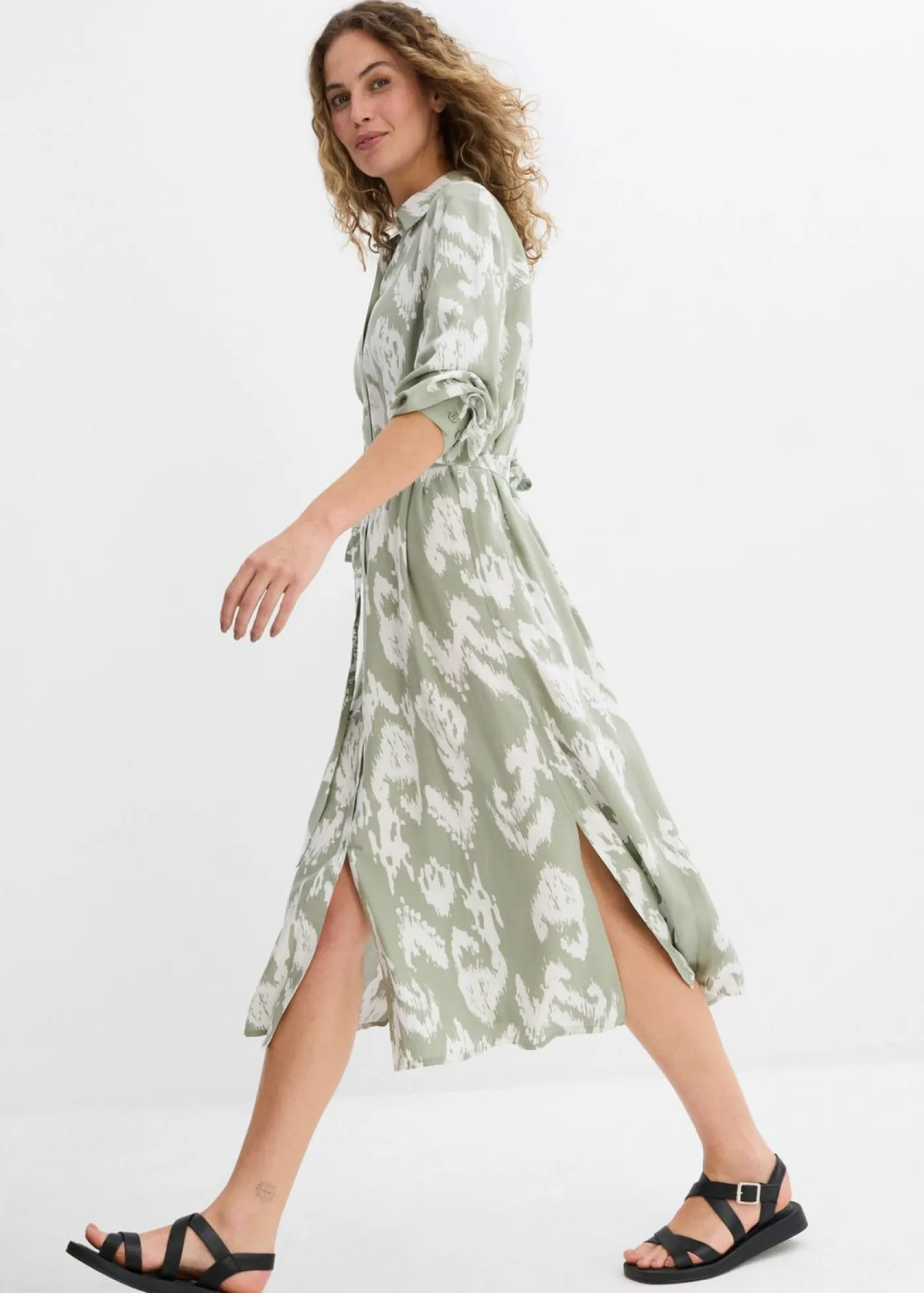 bonprix bonprix Vestidos>Vestido camisero de viscosa fluida verde alga-blanco lana