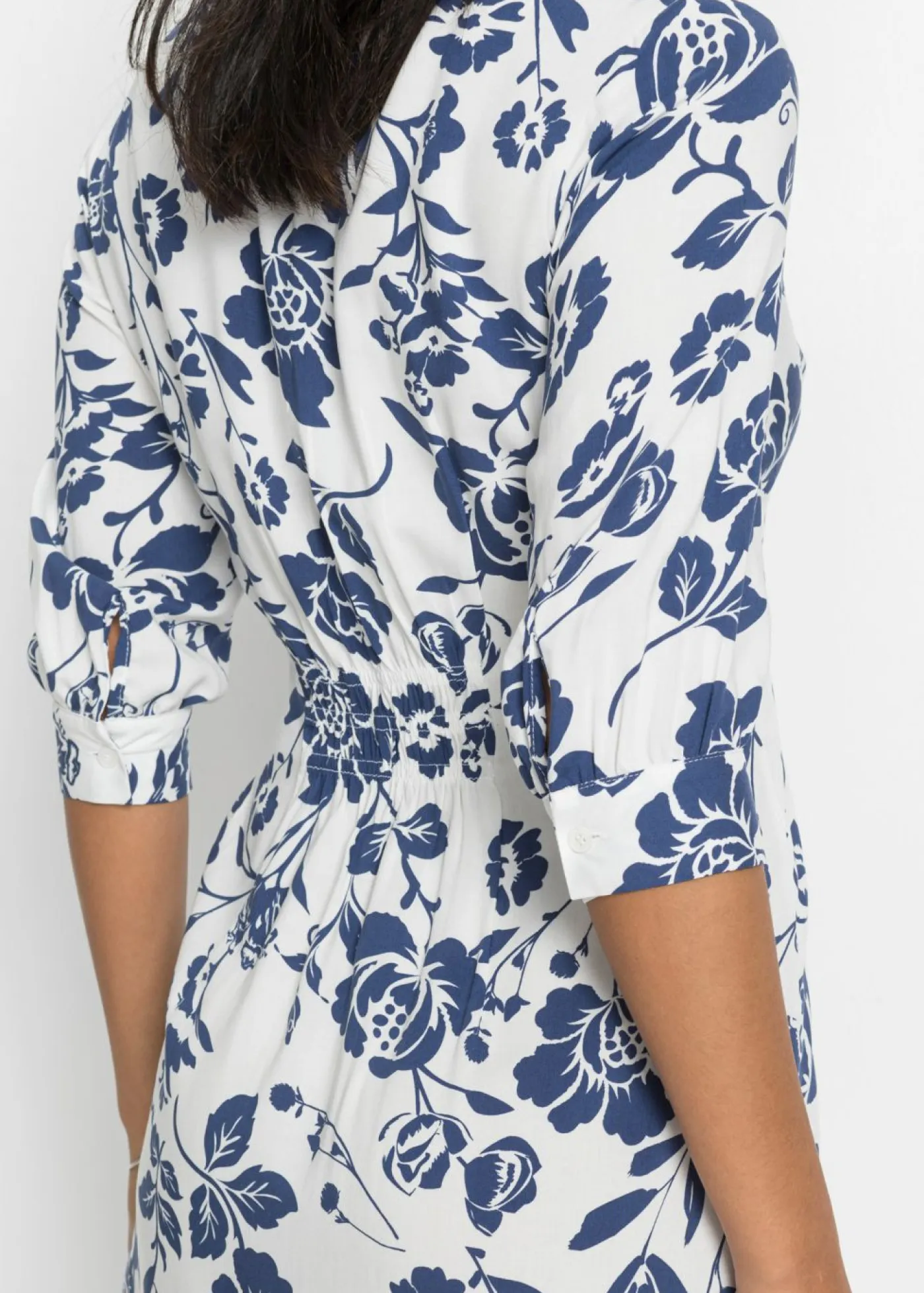 bonprix bonprix Novedades|Vestidos>Vestido camisero de viscosa fluida crema suave/azul medianoche. con flores