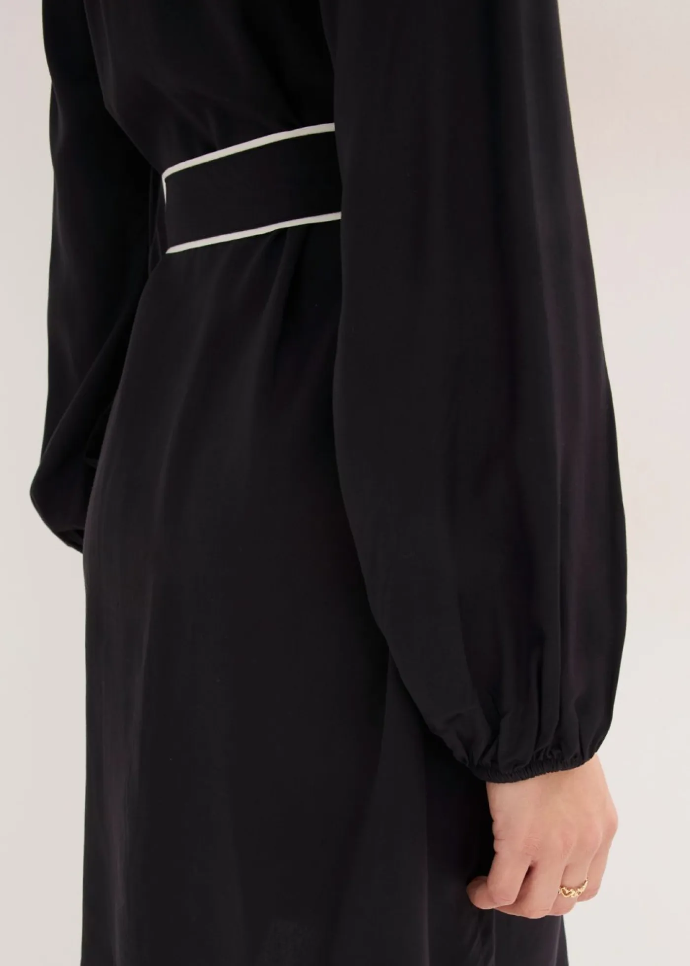 bonprix bonprix Vestidos>Vestido camisero de viscosa pura Negro-blanco lana