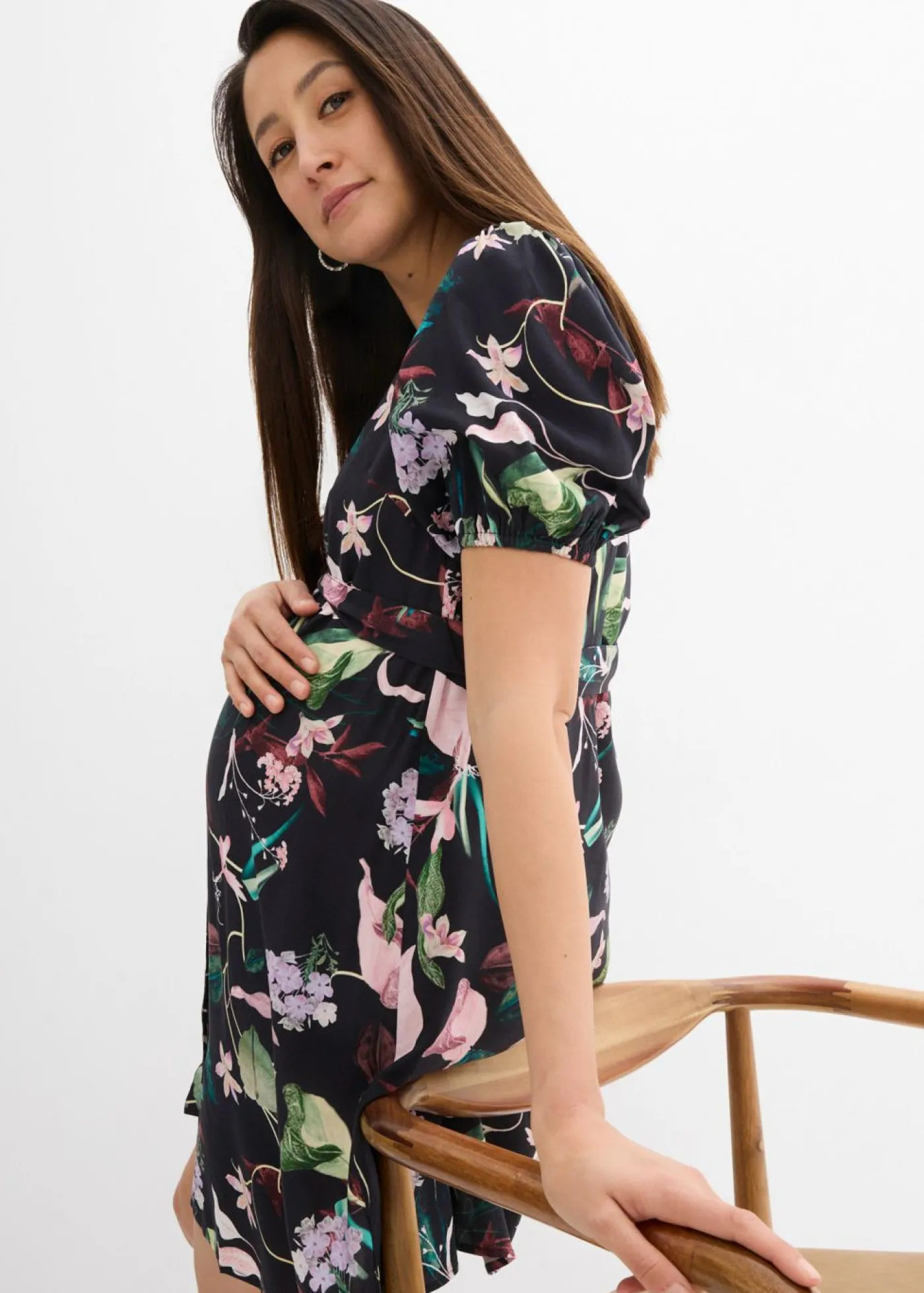 bonprix bonprix Premamá>Vestido camisero premamá/de lactancia 2 en 1 de viscosa fluida negro-marrón caoba-rojo castaño-rosa antiguo-lila claro-blanco lana-beige-verde aceite-verde oliva oscuro-pino con flores