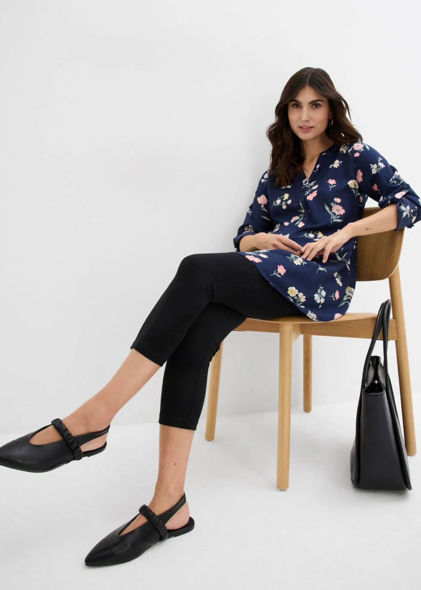 bonprix bonprix Premamá>Vestido camisero premamá/de lactancia 2 en 1 de viscosa azul marino-multicolor con flores