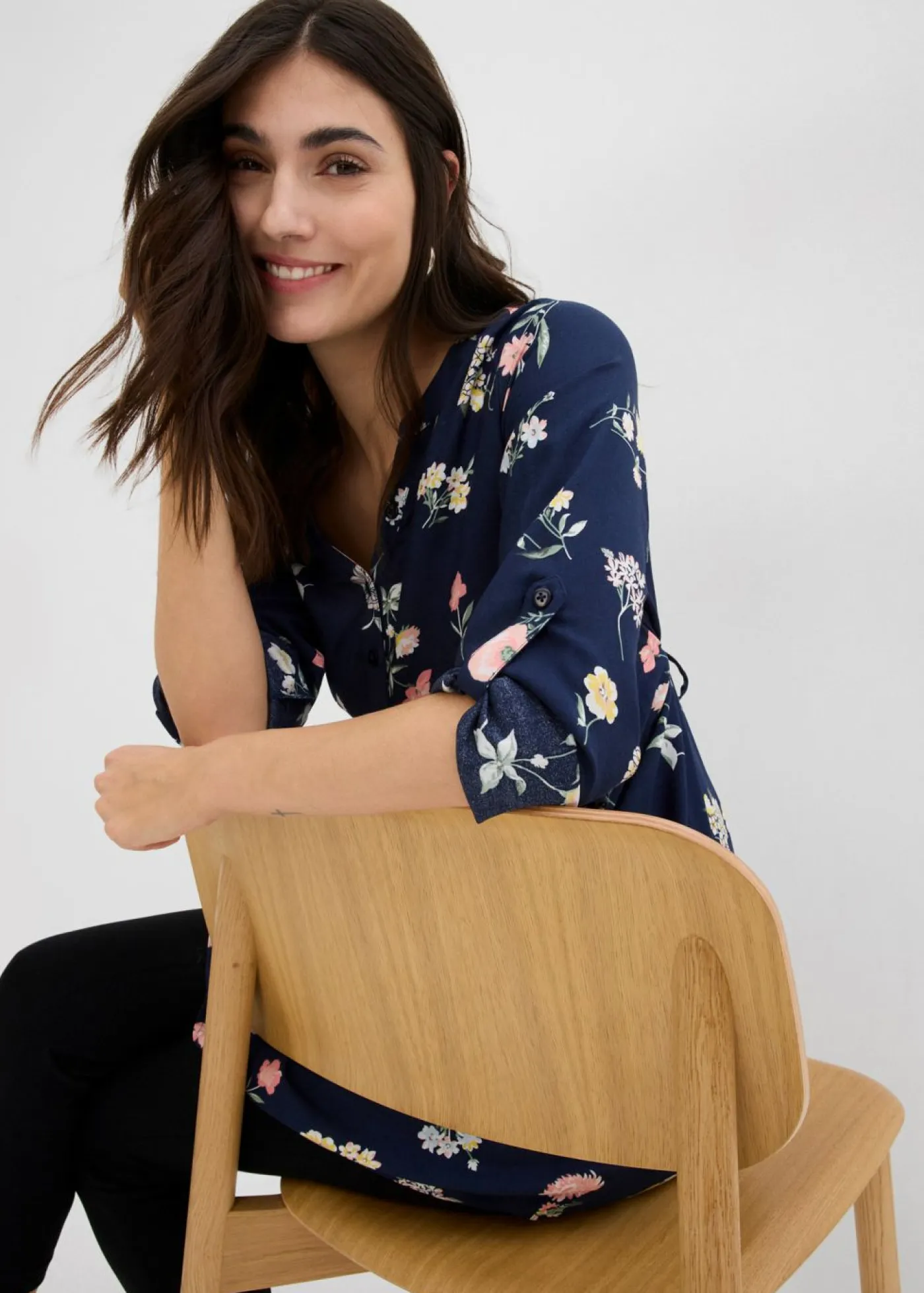 bonprix bonprix Premamá>Vestido camisero premamá/de lactancia 2 en 1 de viscosa azul marino-multicolor con flores