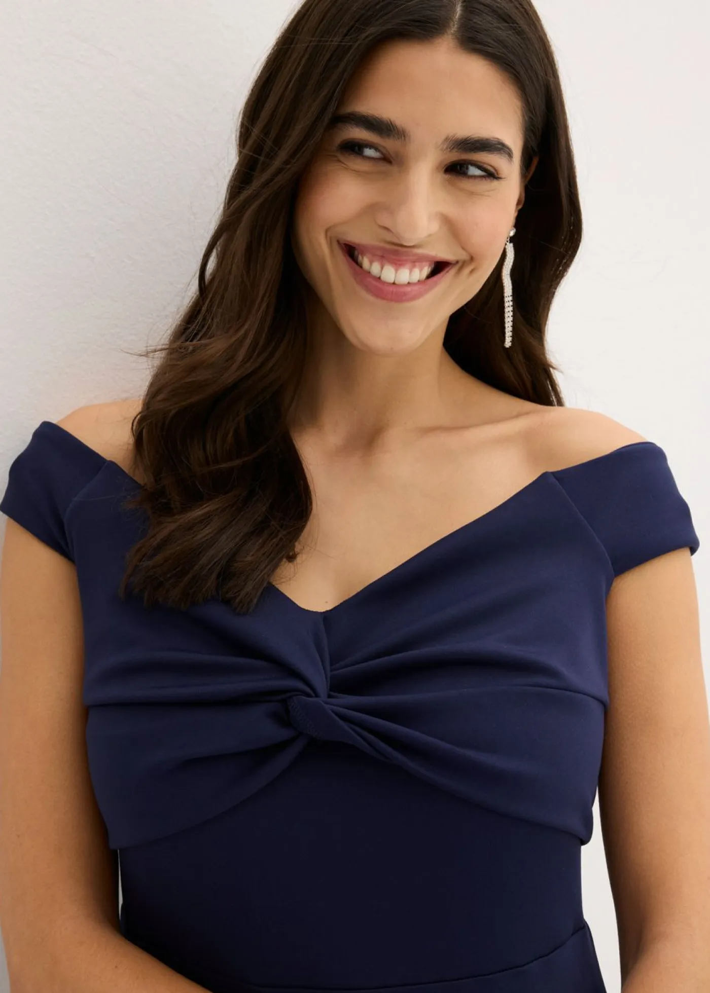 bonprix bonprix Vestidos|Ropa Elegante>Vestido con escote bañera y detalle de nudo Azul marino-blanco