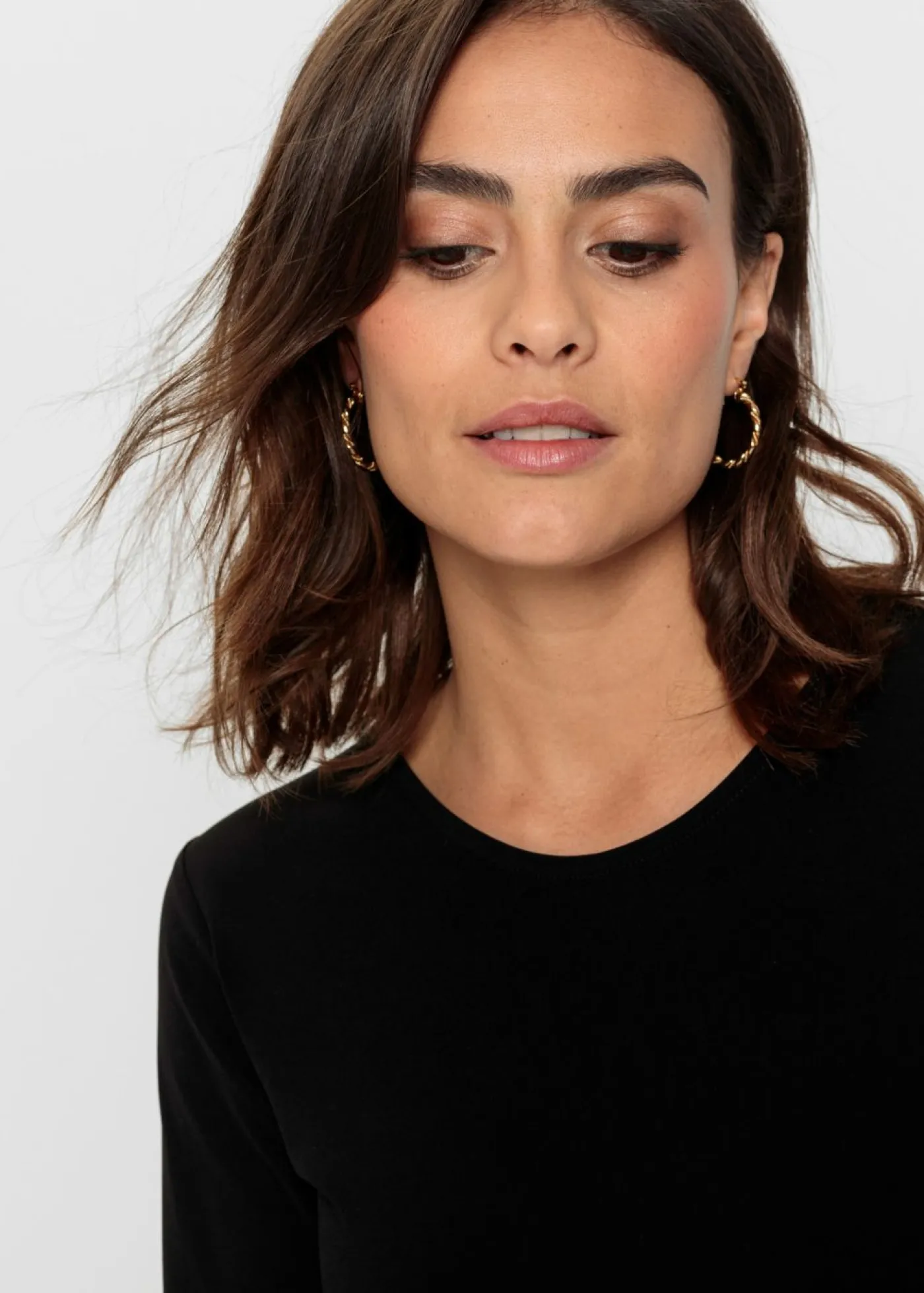 bonprix bonprix Vestidos>Vestido corto con estampado Negro-marrón con estampado de leopardo