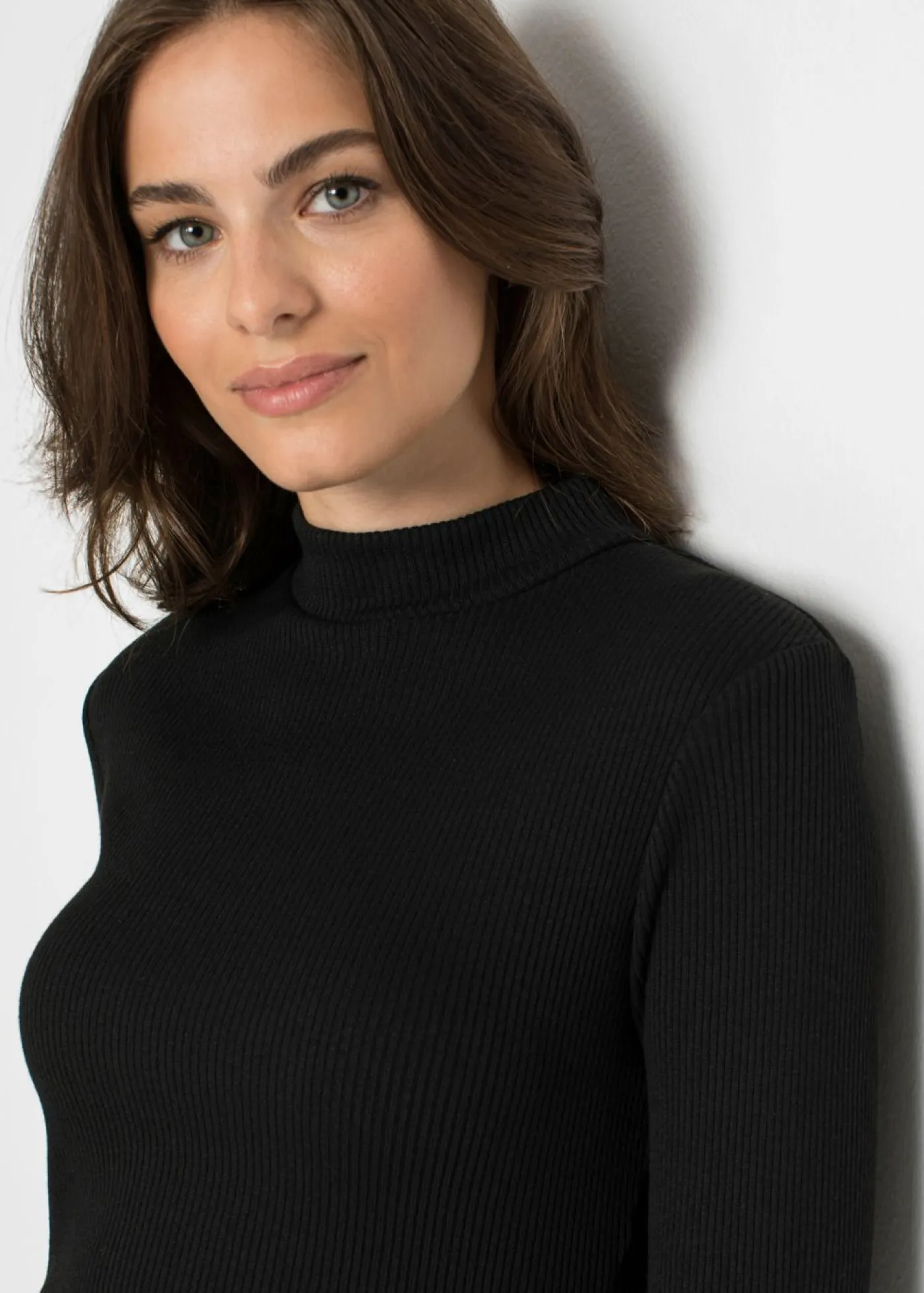 Mujer bonprix bonprix Vestido corto de mezcla de viscosa fluida