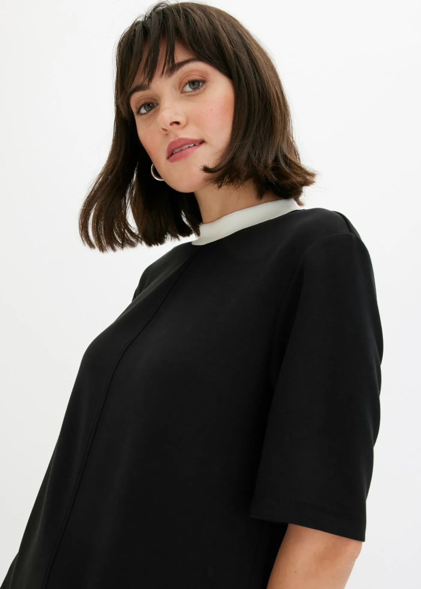 Mujer bonprix bonprix Vestido corto de neopreno con cuello alto