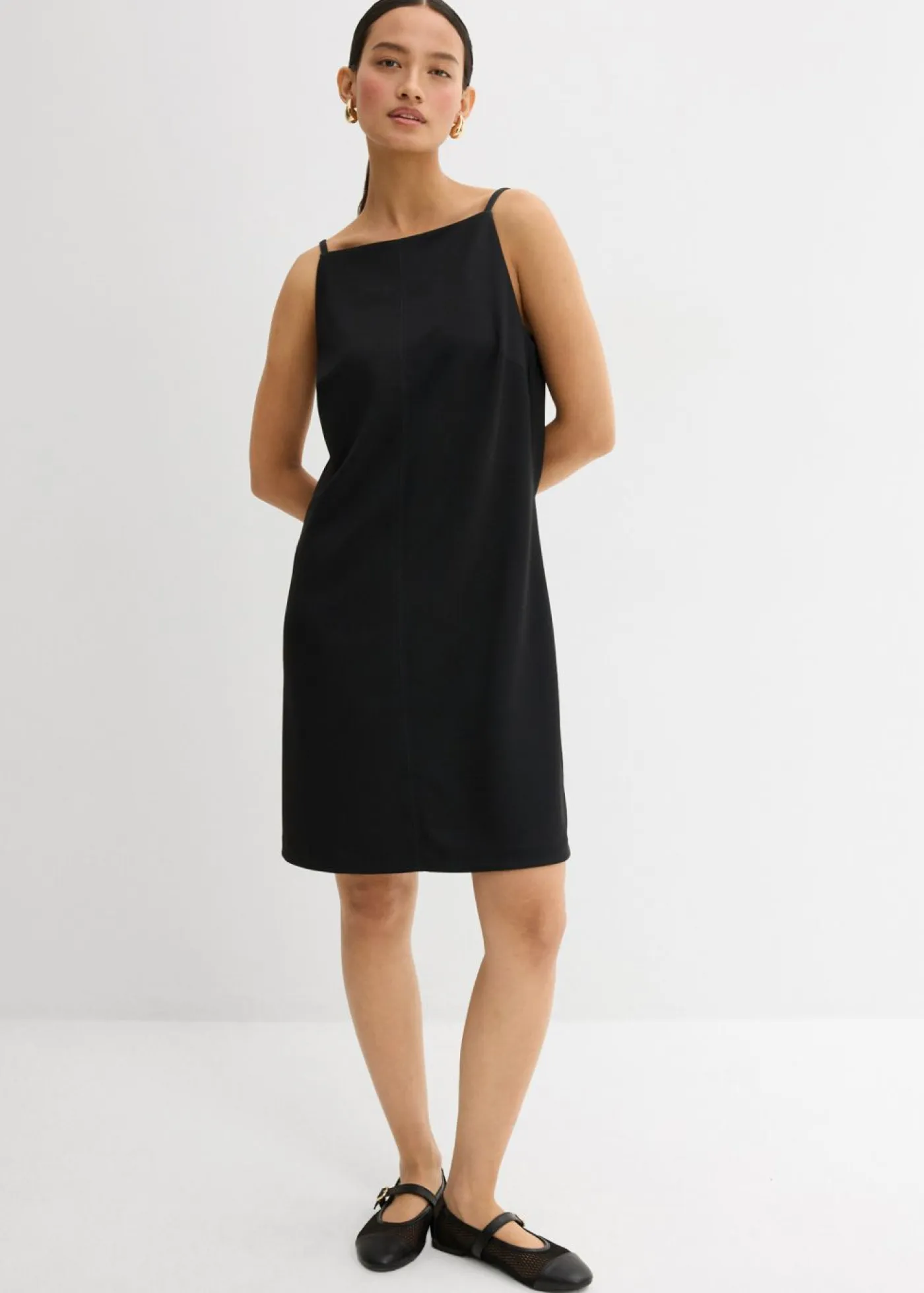bonprix bonprix Esenciales|Vestidos>Vestido corto de neopreno fluido Negro
