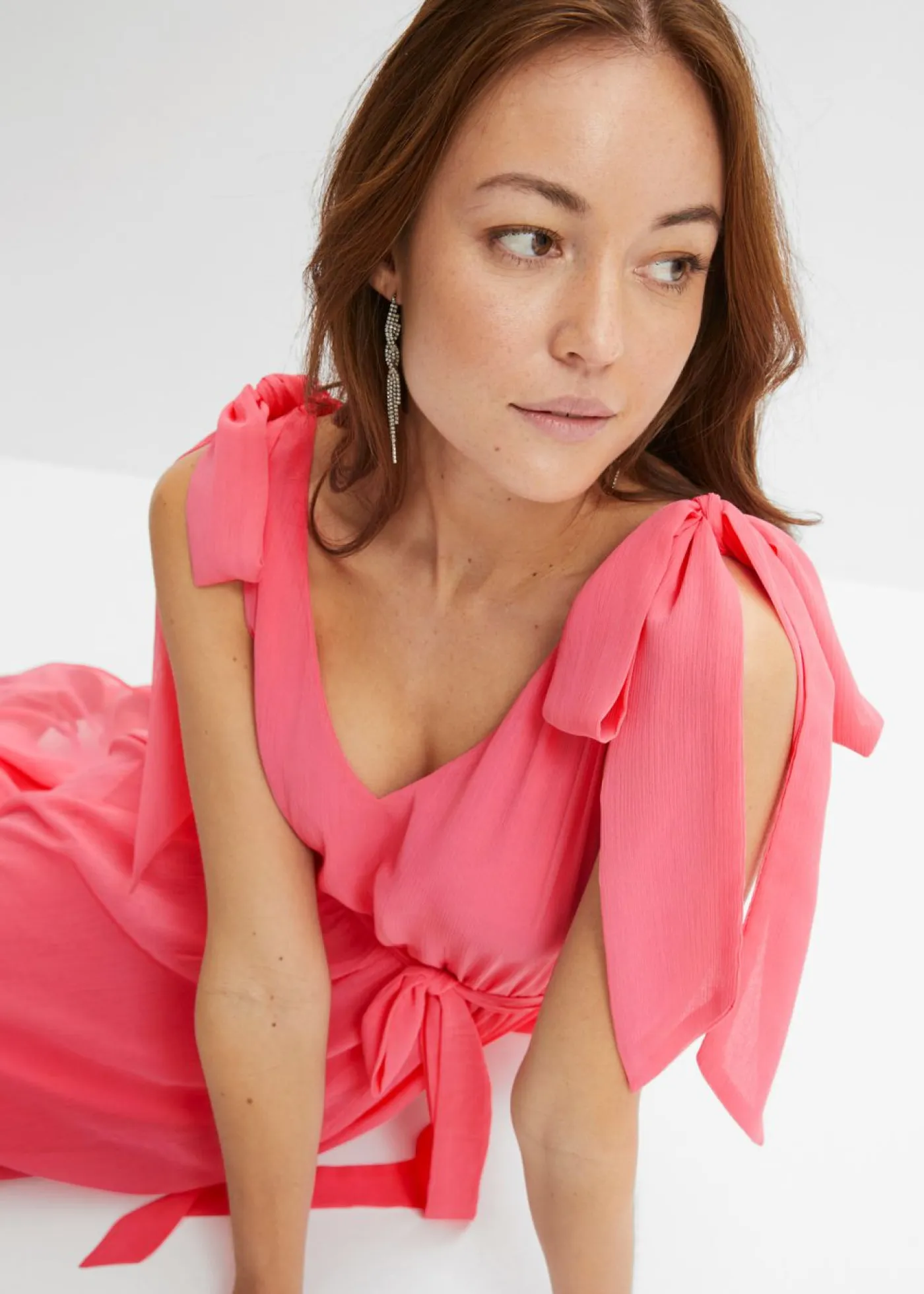 Mujer bonprix bonprix Vestido de gasa con detalles de lazo