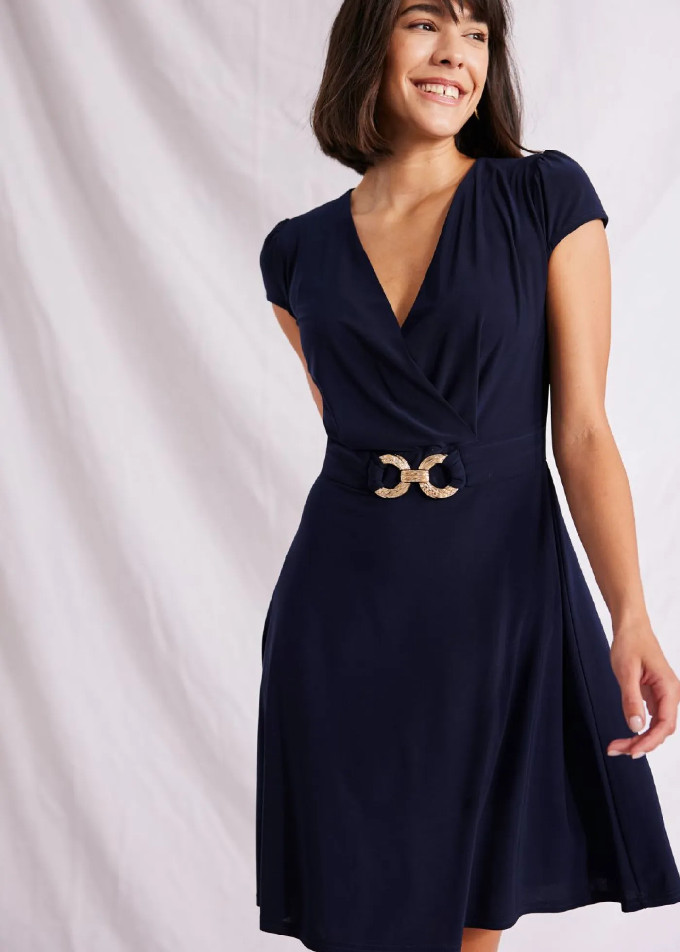 Mujer bonprix bonprix Vestido de punto con cierre decorativo