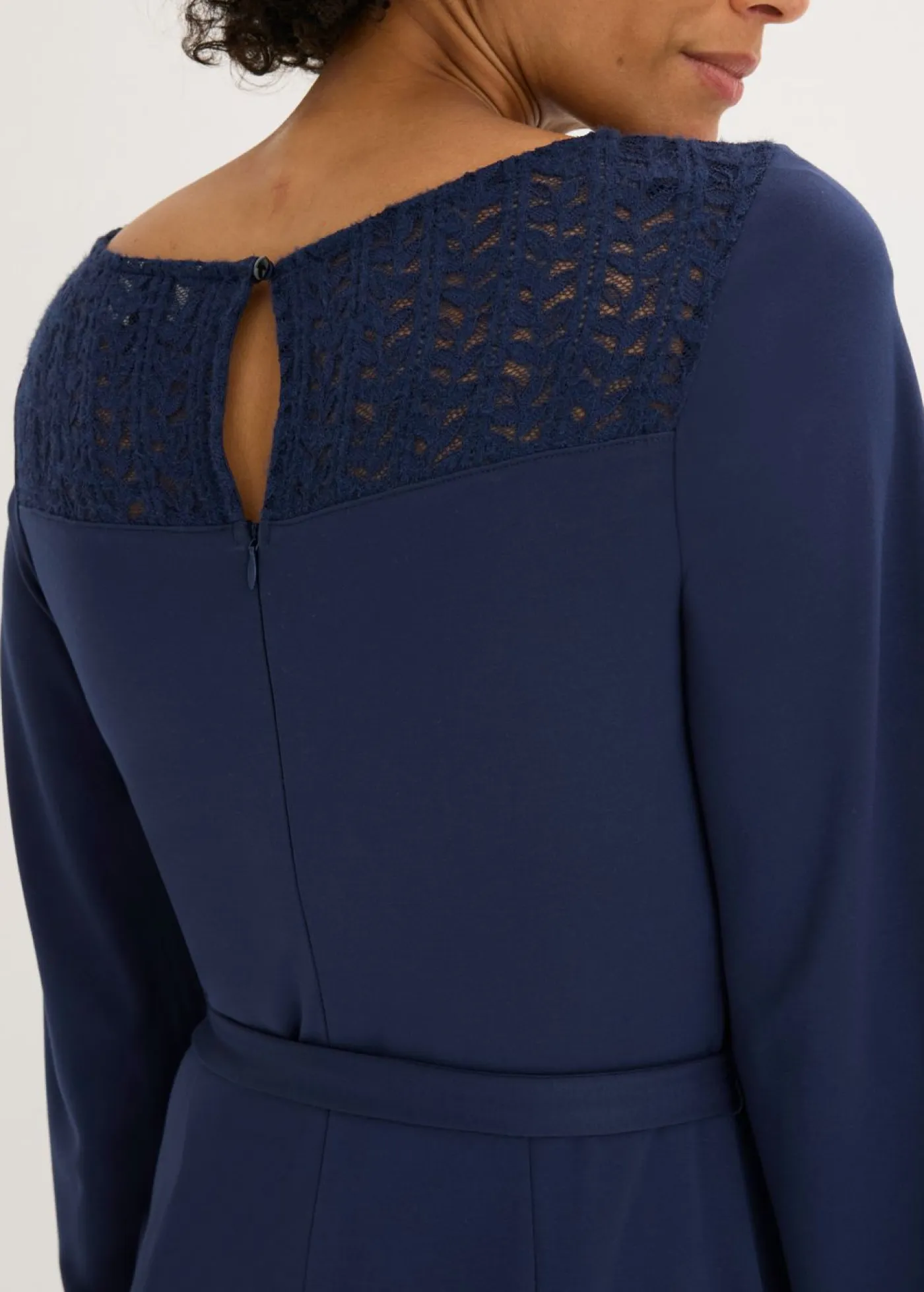 bonprix bonprix Vestidos>Vestido de punto con encaje Azul marino