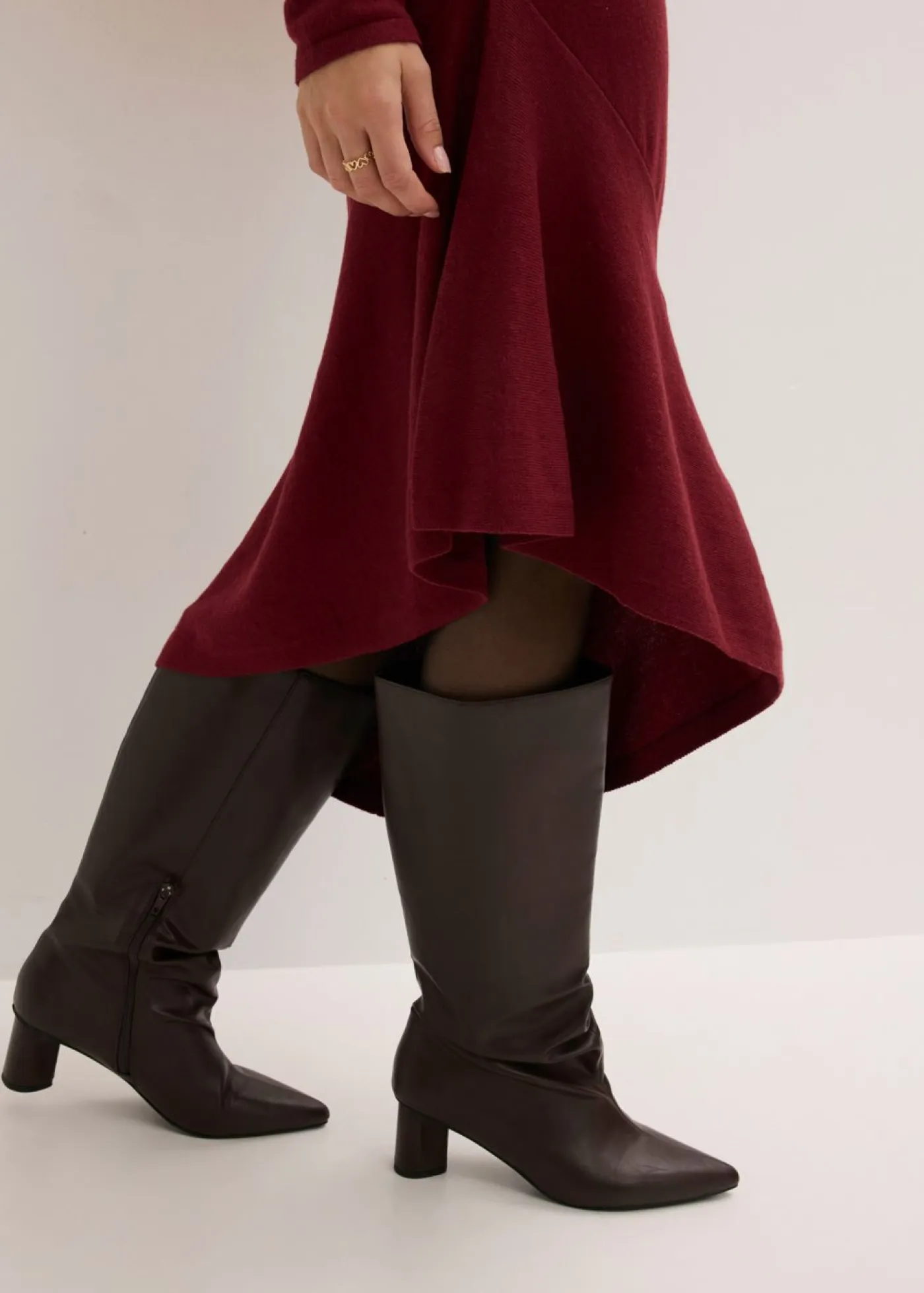 bonprix bonprix Vestidos|Ropa De Punto>Vestido de punto de algodón y cachemir con dobladillo asimétrico Rojo rubí