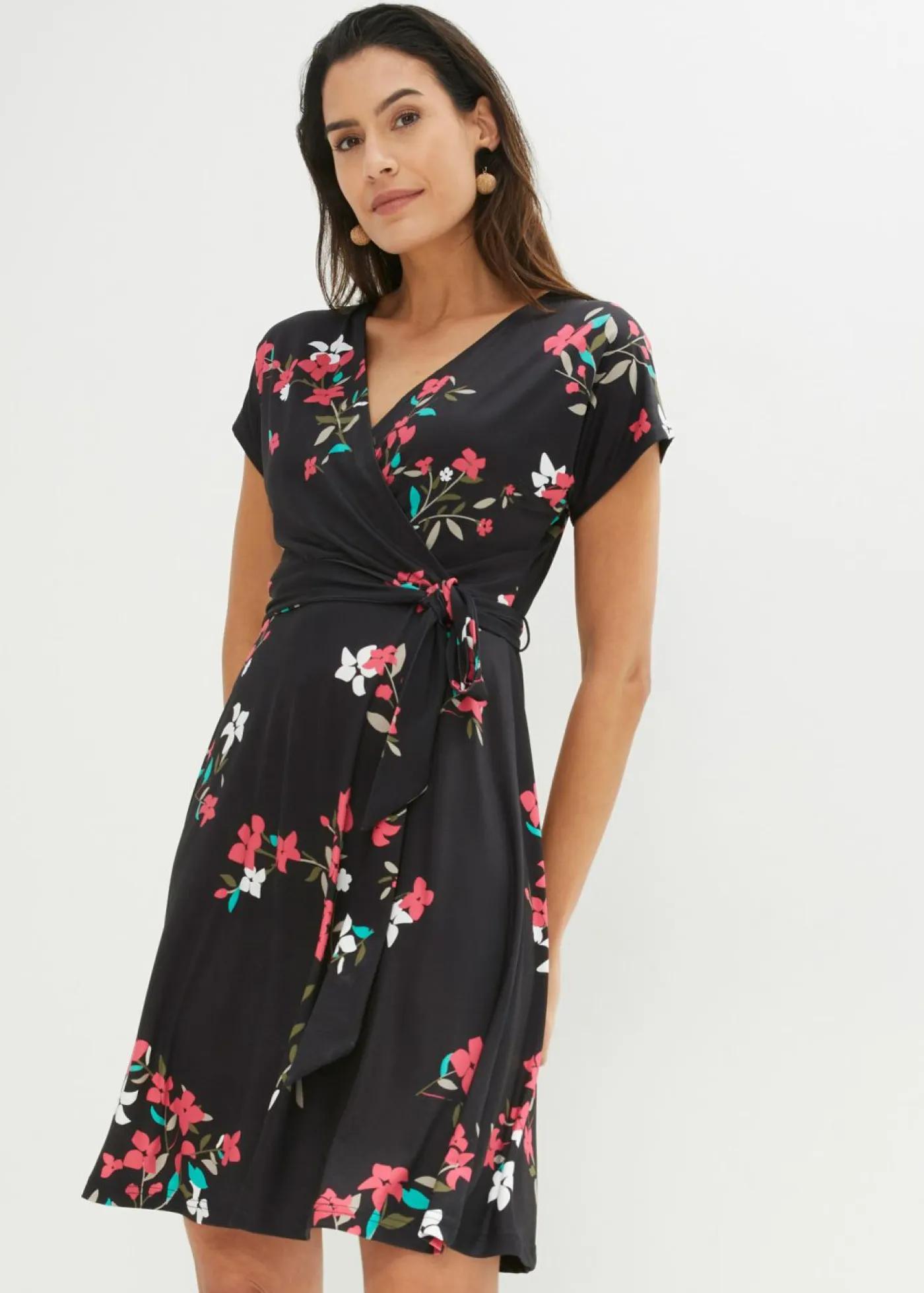bonprix bonprix Vestidos>Vestido de punto de diseño cruzado negro-frambuesa con flores