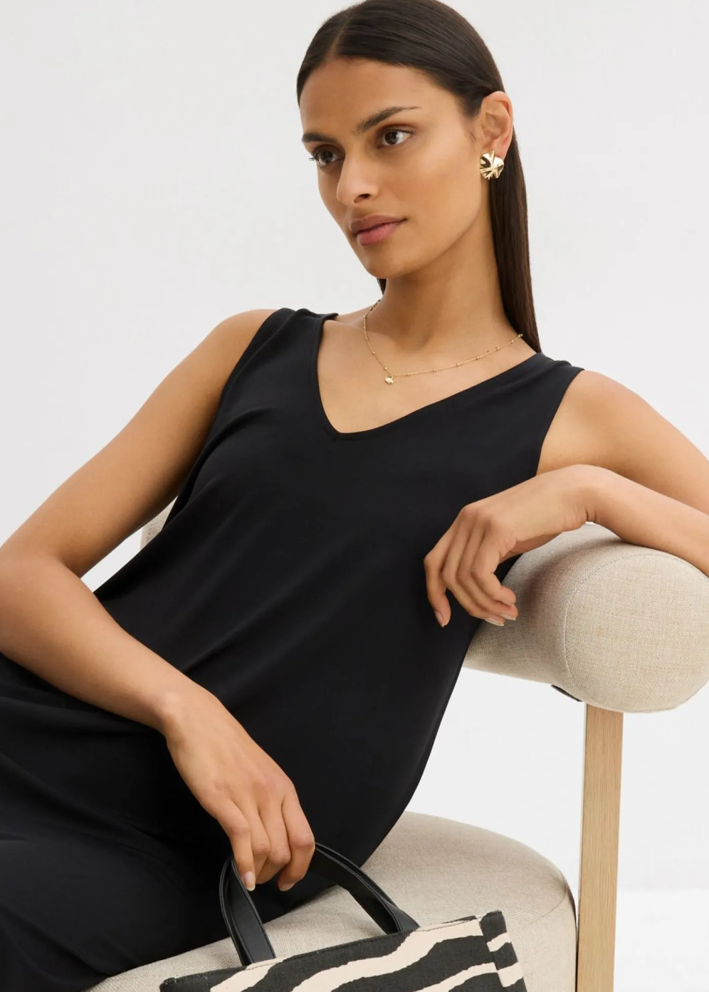 Mujer bonprix bonprix Vestido de tirantes fluido con escote en V