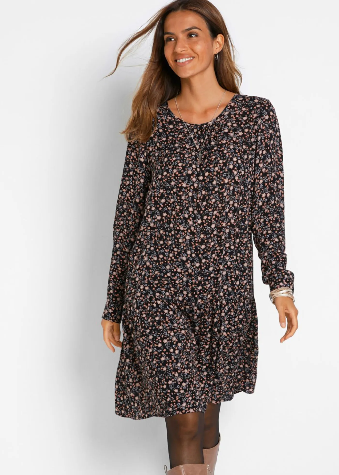 bonprix bonprix Vestidos>Vestido de viscosa fluida Negro con flores