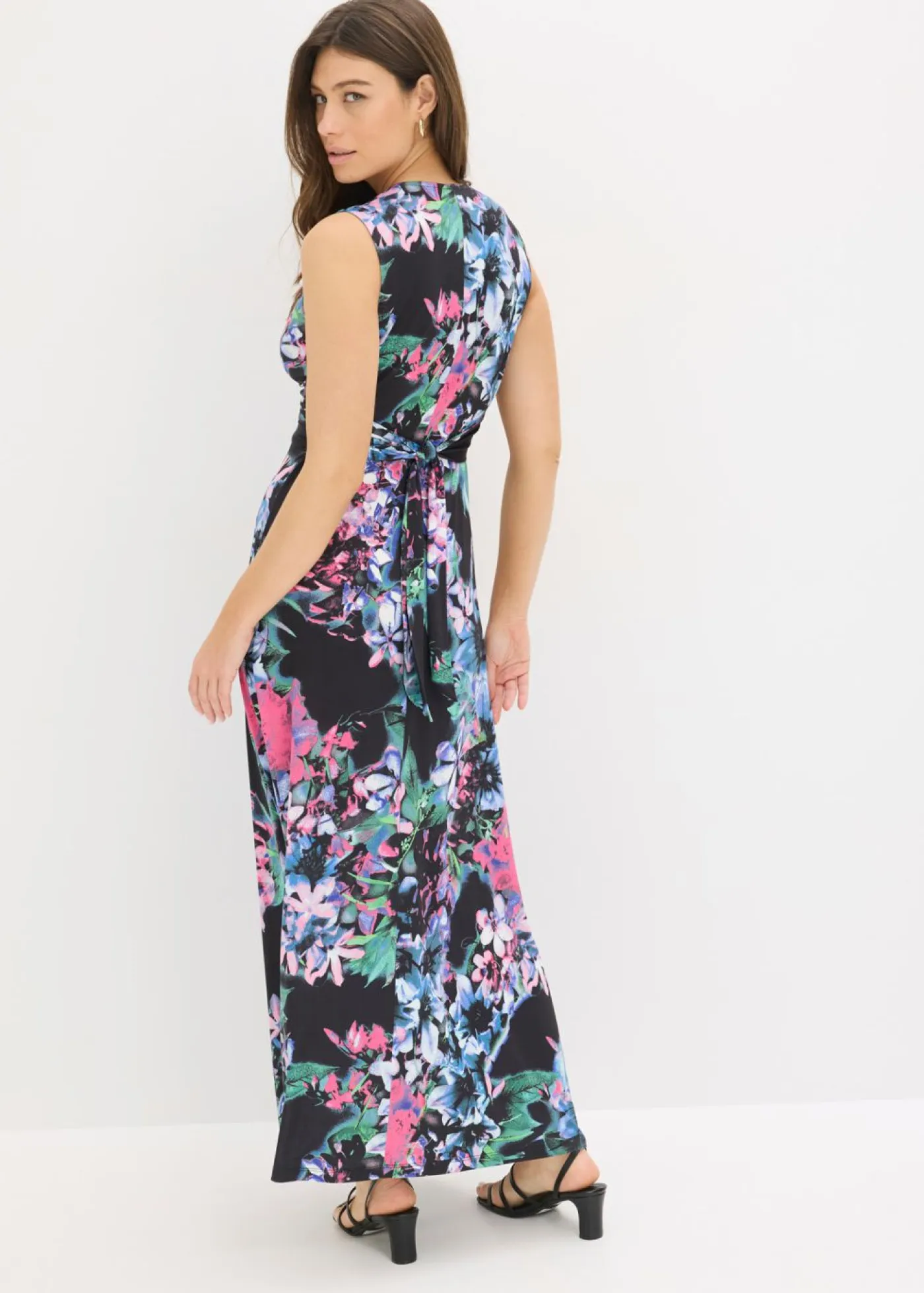 bonprix bonprix Vestidos|Novedades>Vestido largo de verano Negro de flores