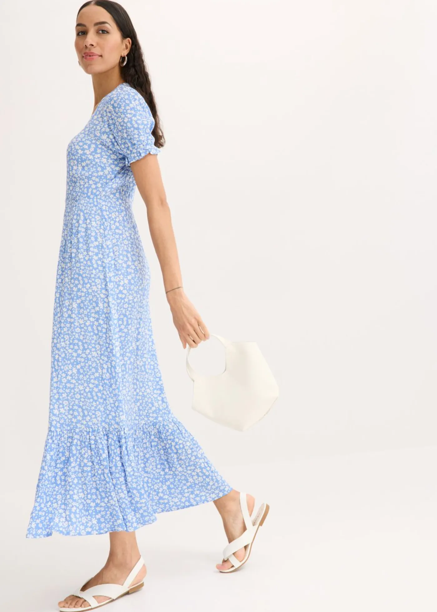 bonprix bonprix Vestidos>Vestido largo estampado azul-blanco con flores