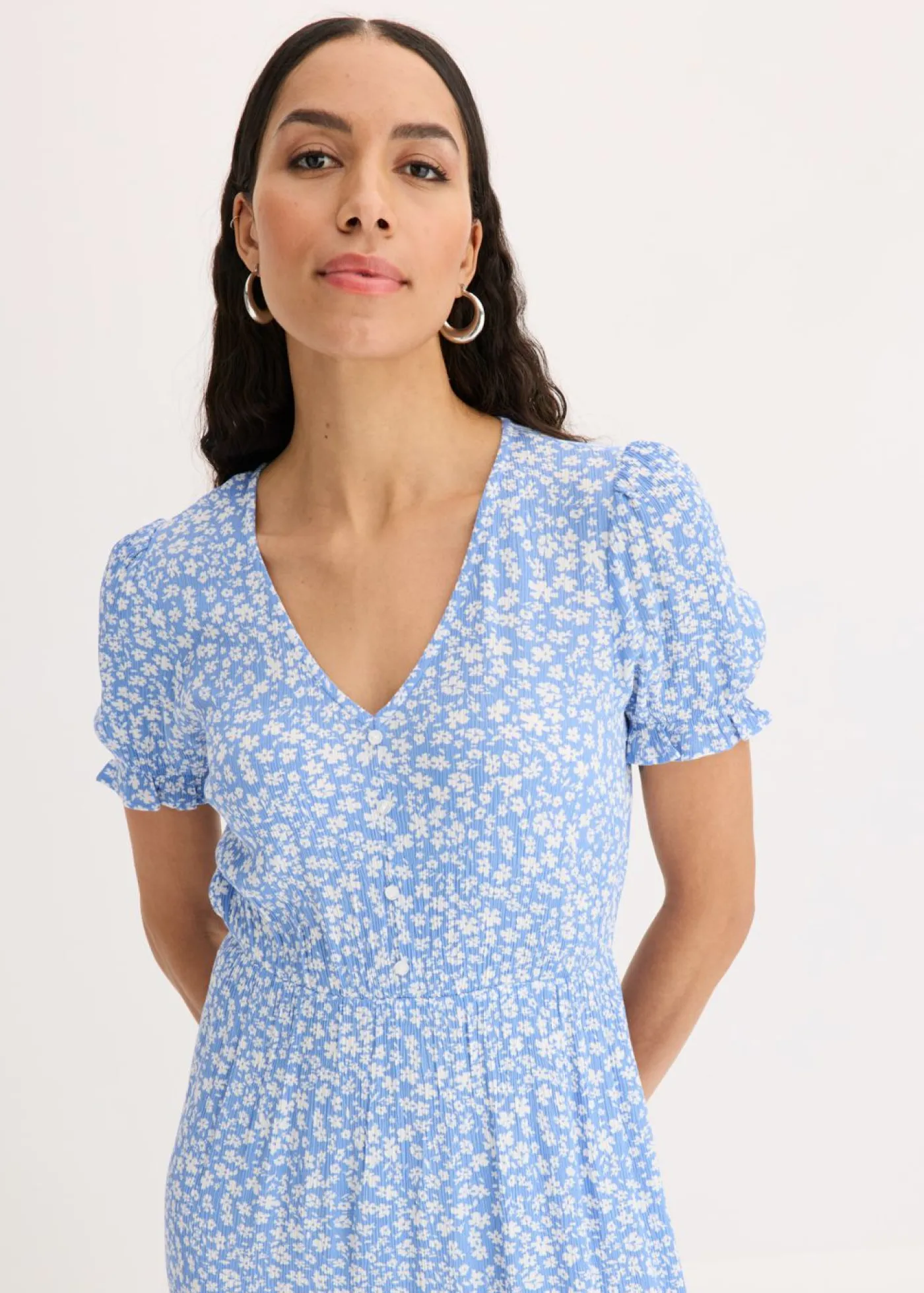 bonprix bonprix Vestidos>Vestido largo estampado azul-blanco con flores