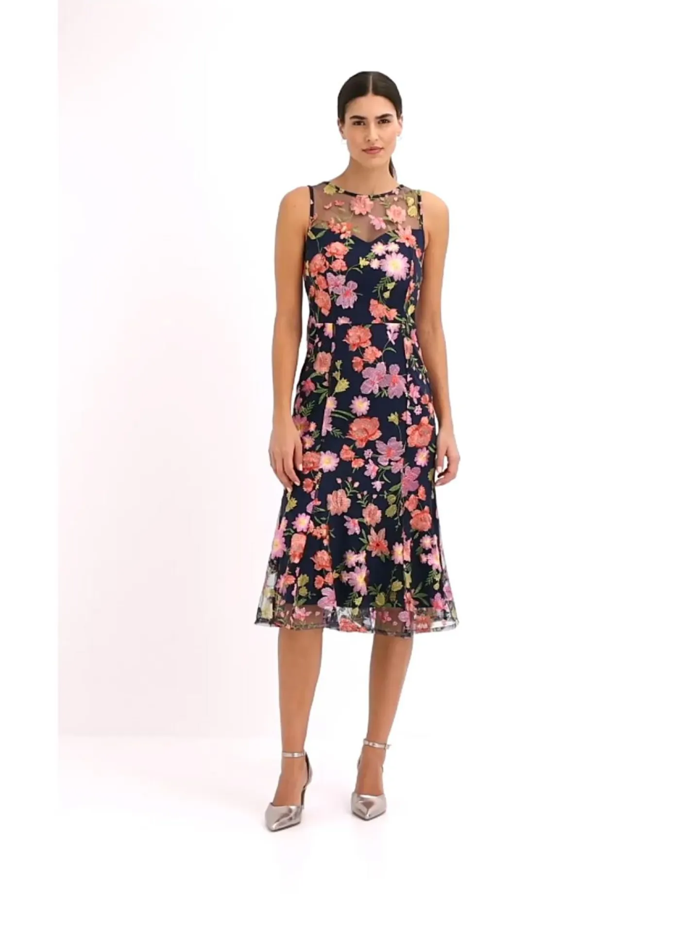 bonprix bonprix Vestidos|Ropa Elegante>Vestido midi con bordado floral azul marino con flores